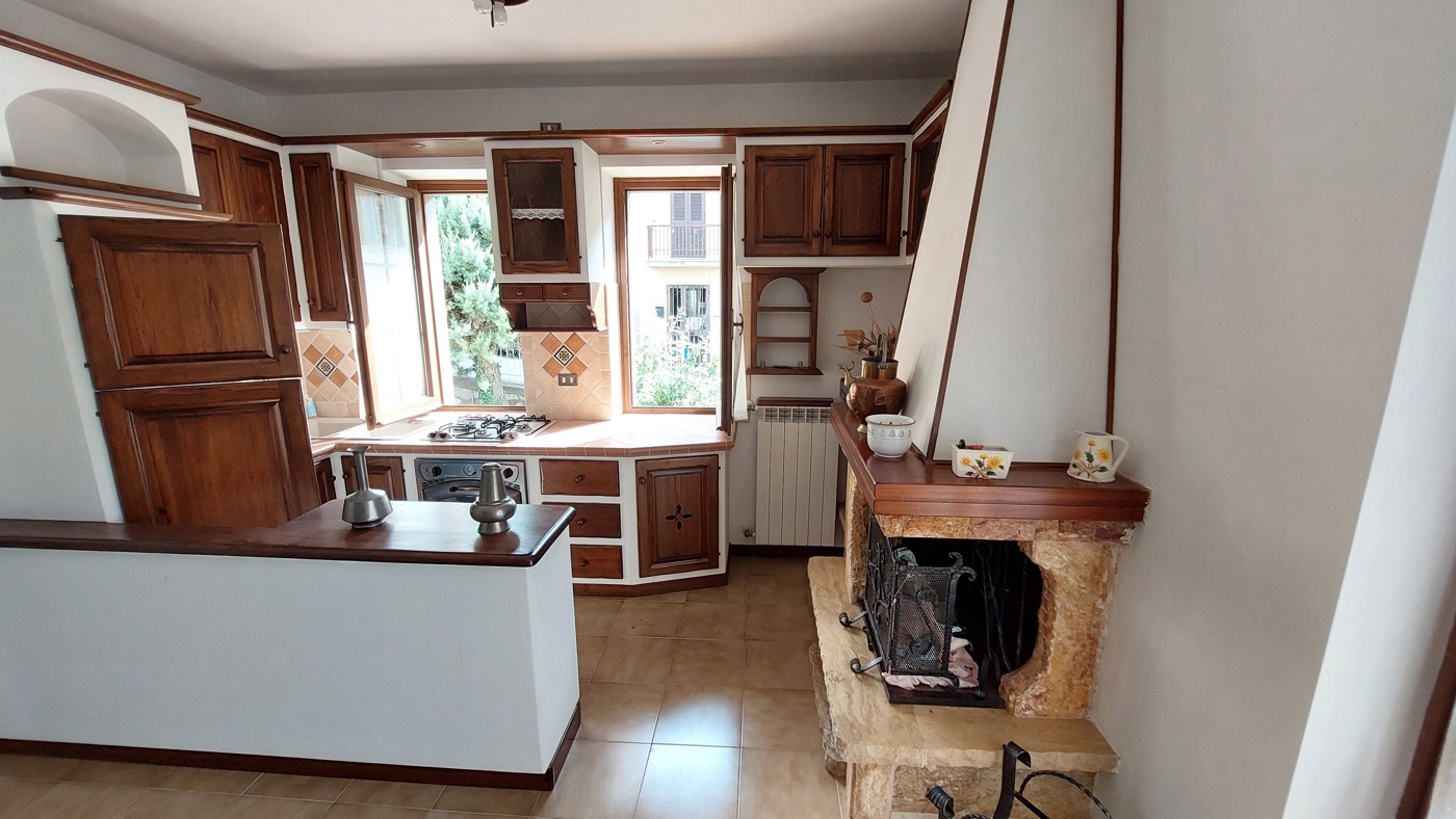 Villa in vendita a Castell'Azzara