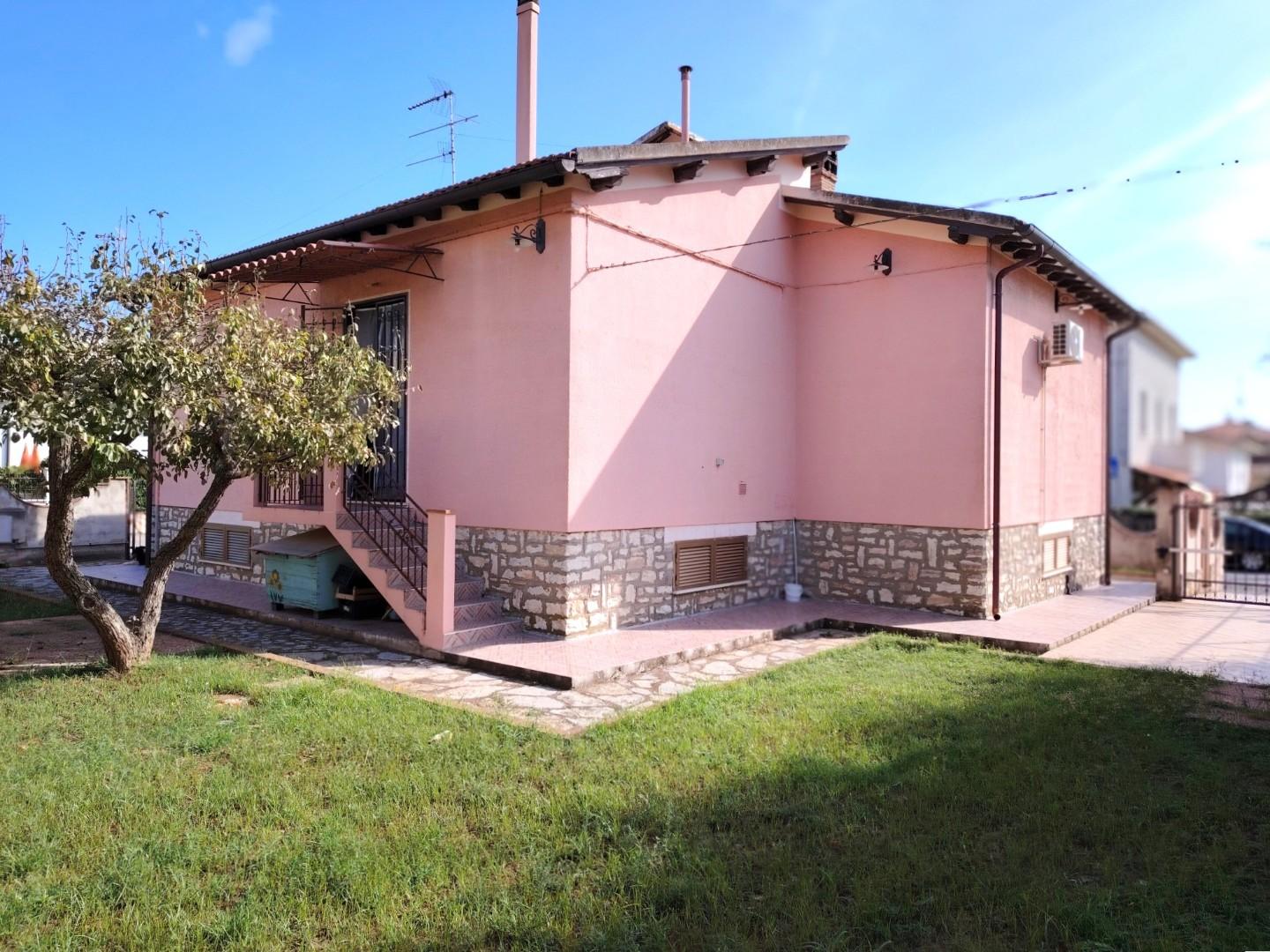 Casa indipendente con giardino, Rosignano Marittimo rosignano solvay