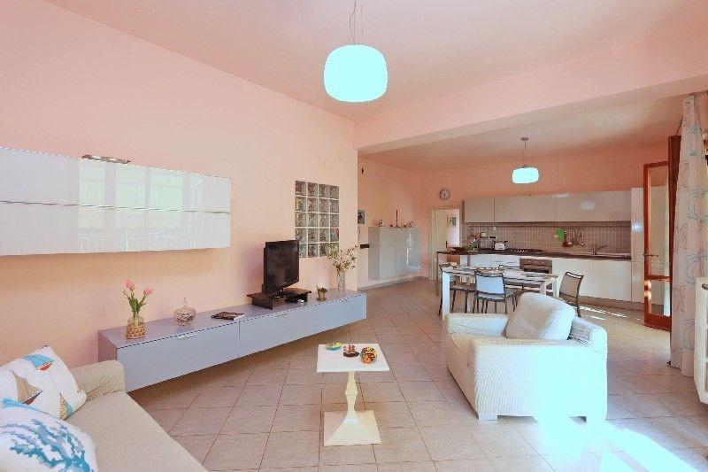 Quadrilocale con giardino, Rosignano Marittimo caletta