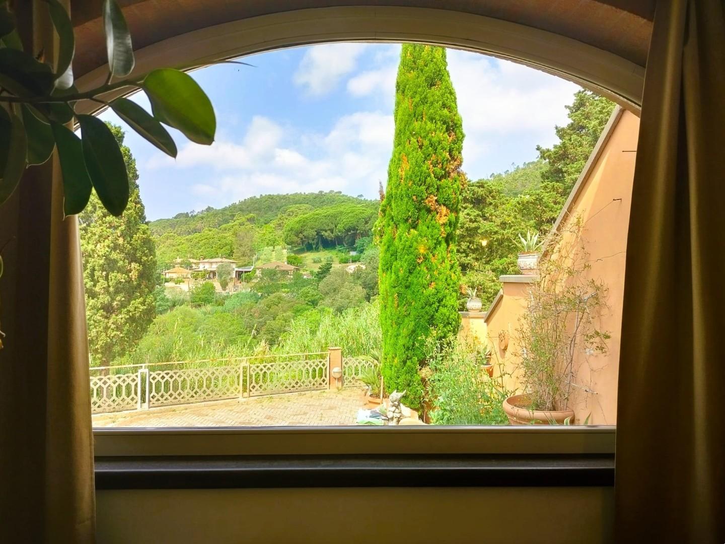 Villa con giardino, Rosignano Marittimo gabbro