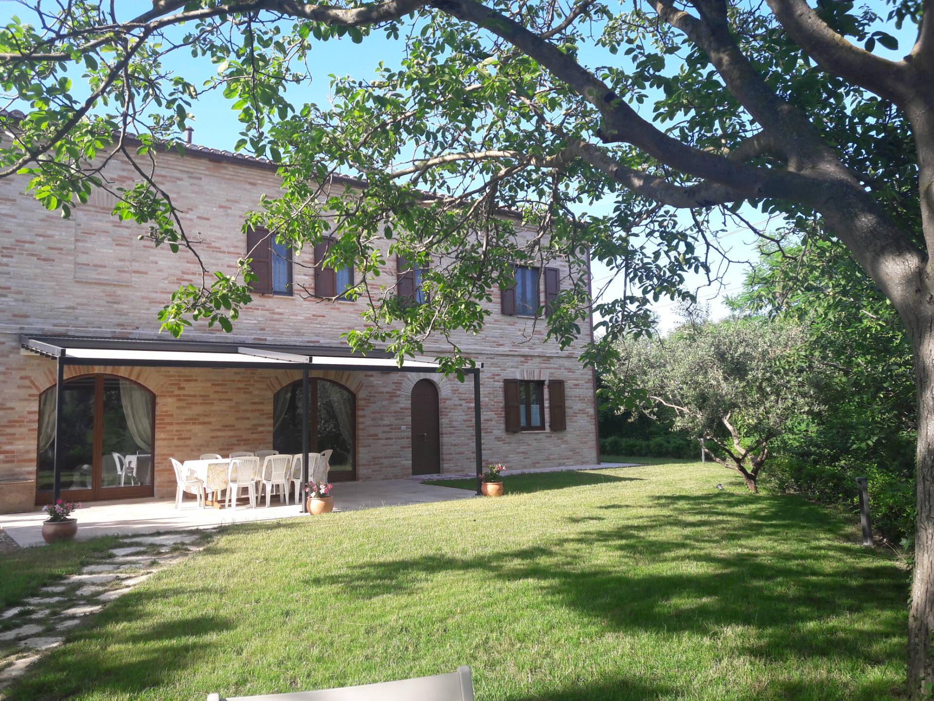 Villa in affitto a Fermo