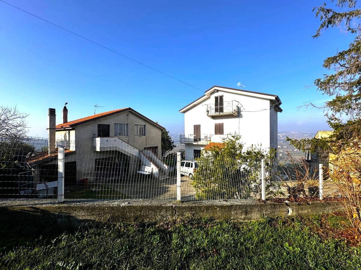 Casa singola in vendita a Fermo