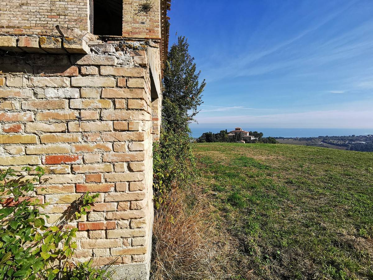 Rustico in vendita a Fermo, Capodarco