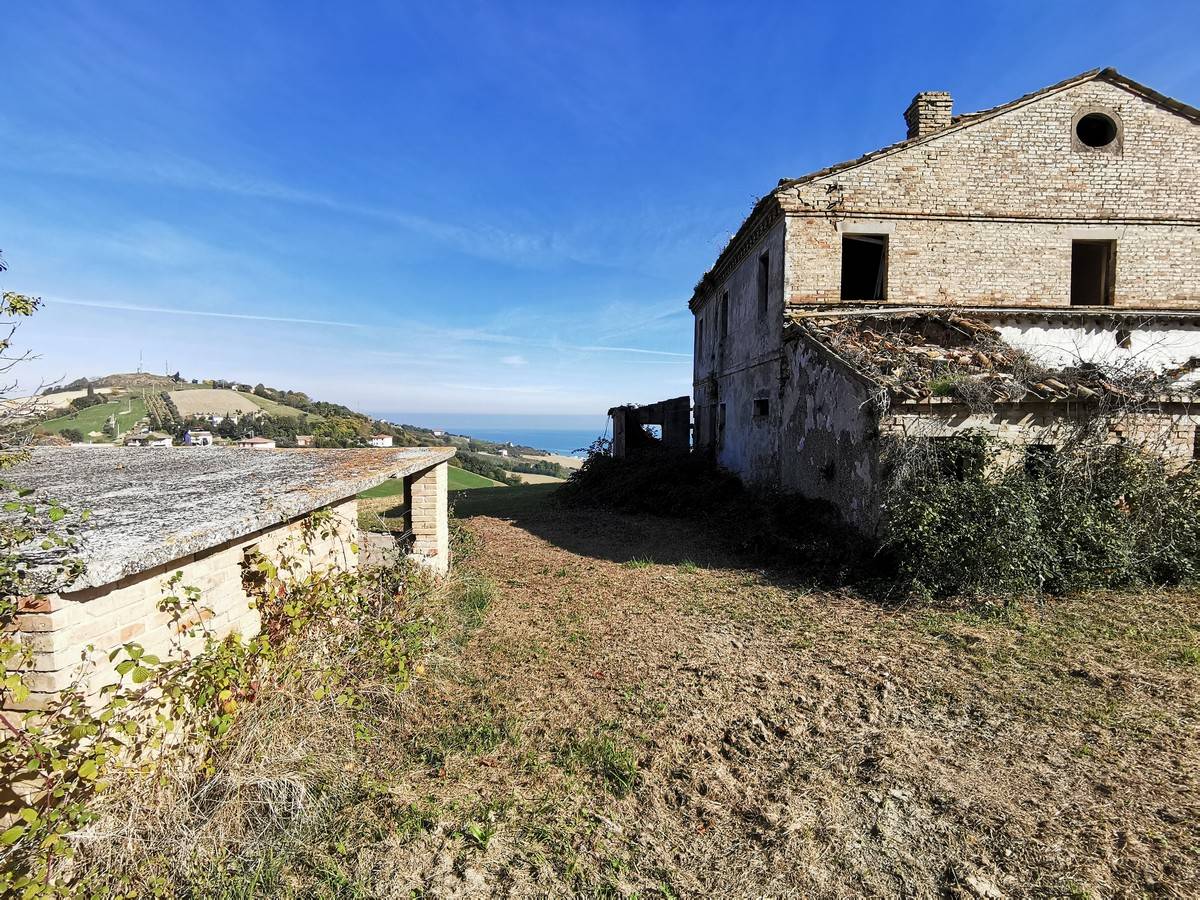 Rustico in vendita a Fermo, Capodarco