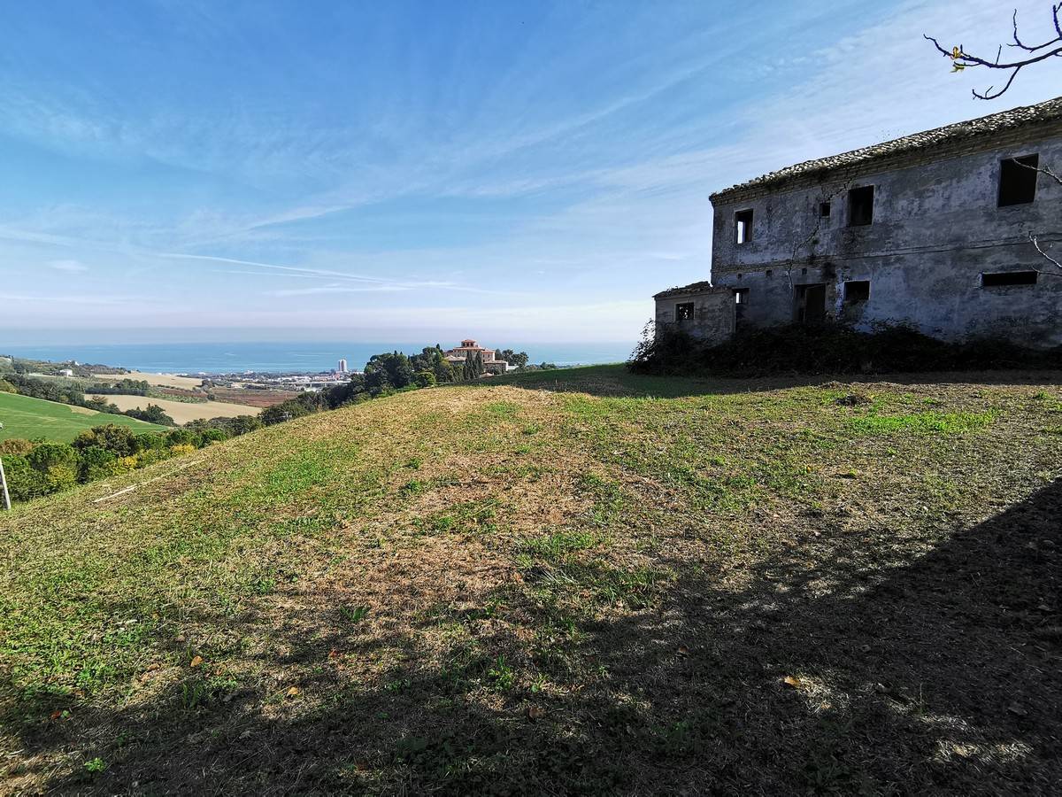 Rustico in vendita a Fermo, Capodarco