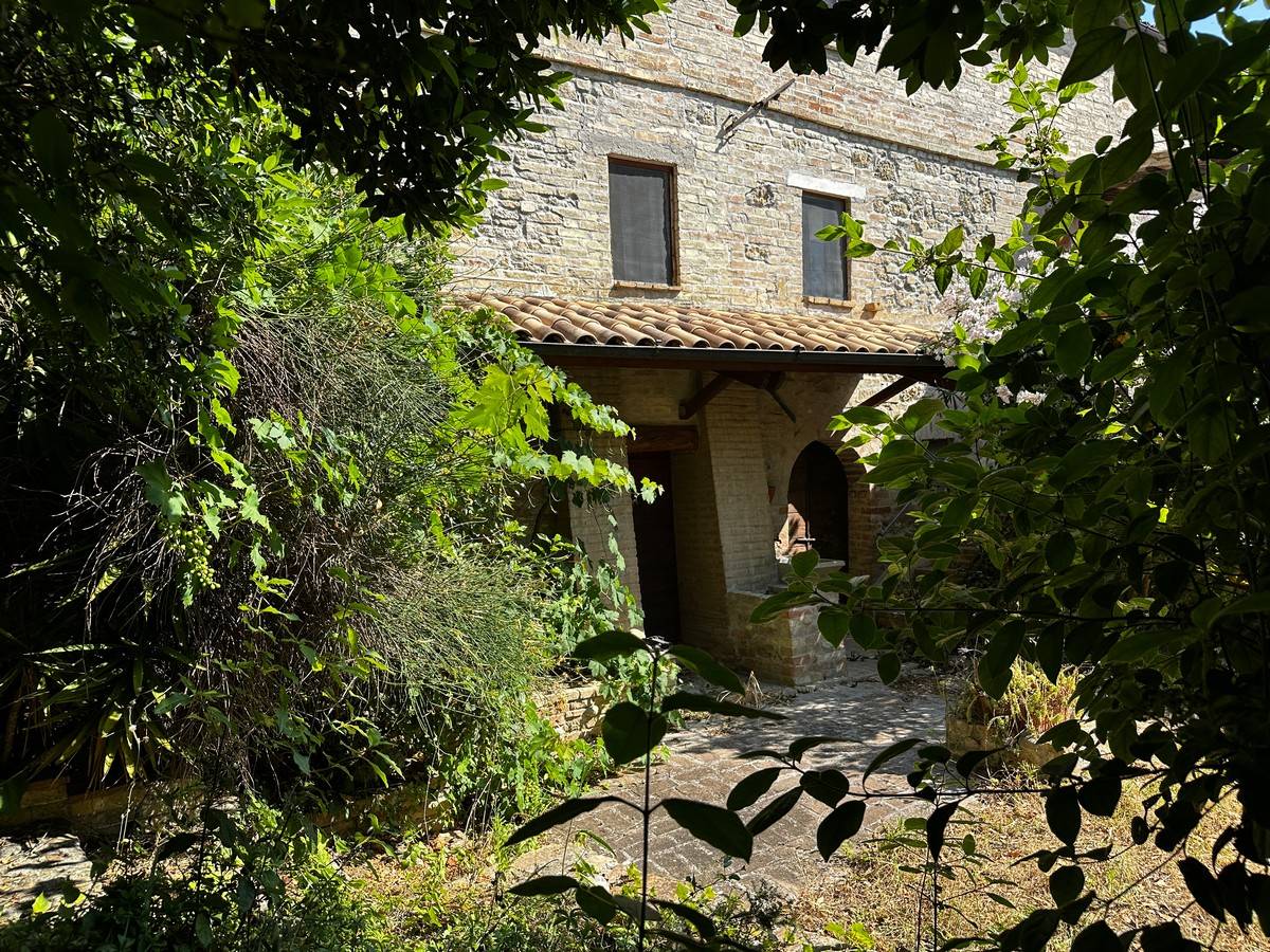 Rustico in vendita a Lapedona