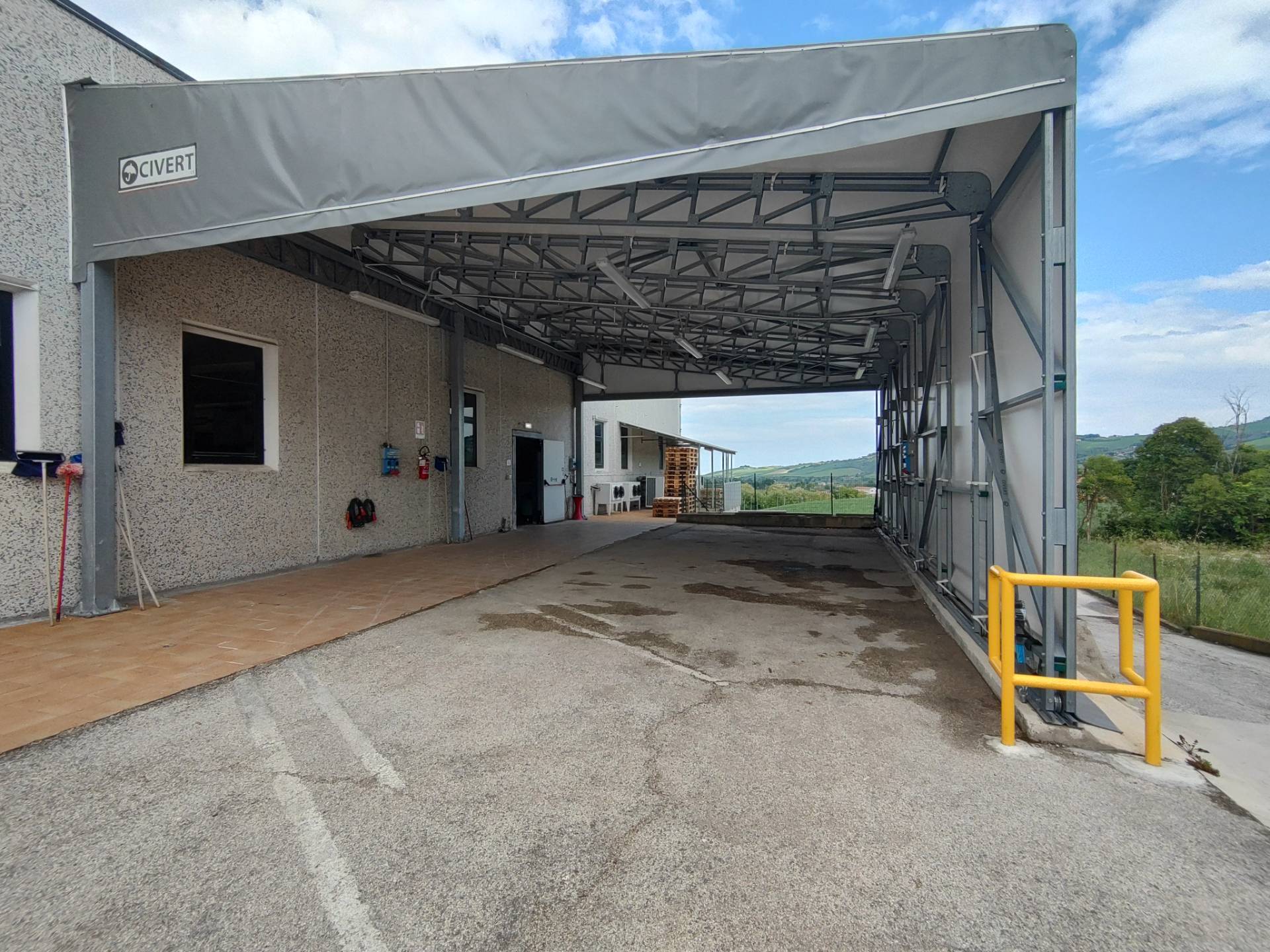 Capannone in affitto a Fermo, Campiglione