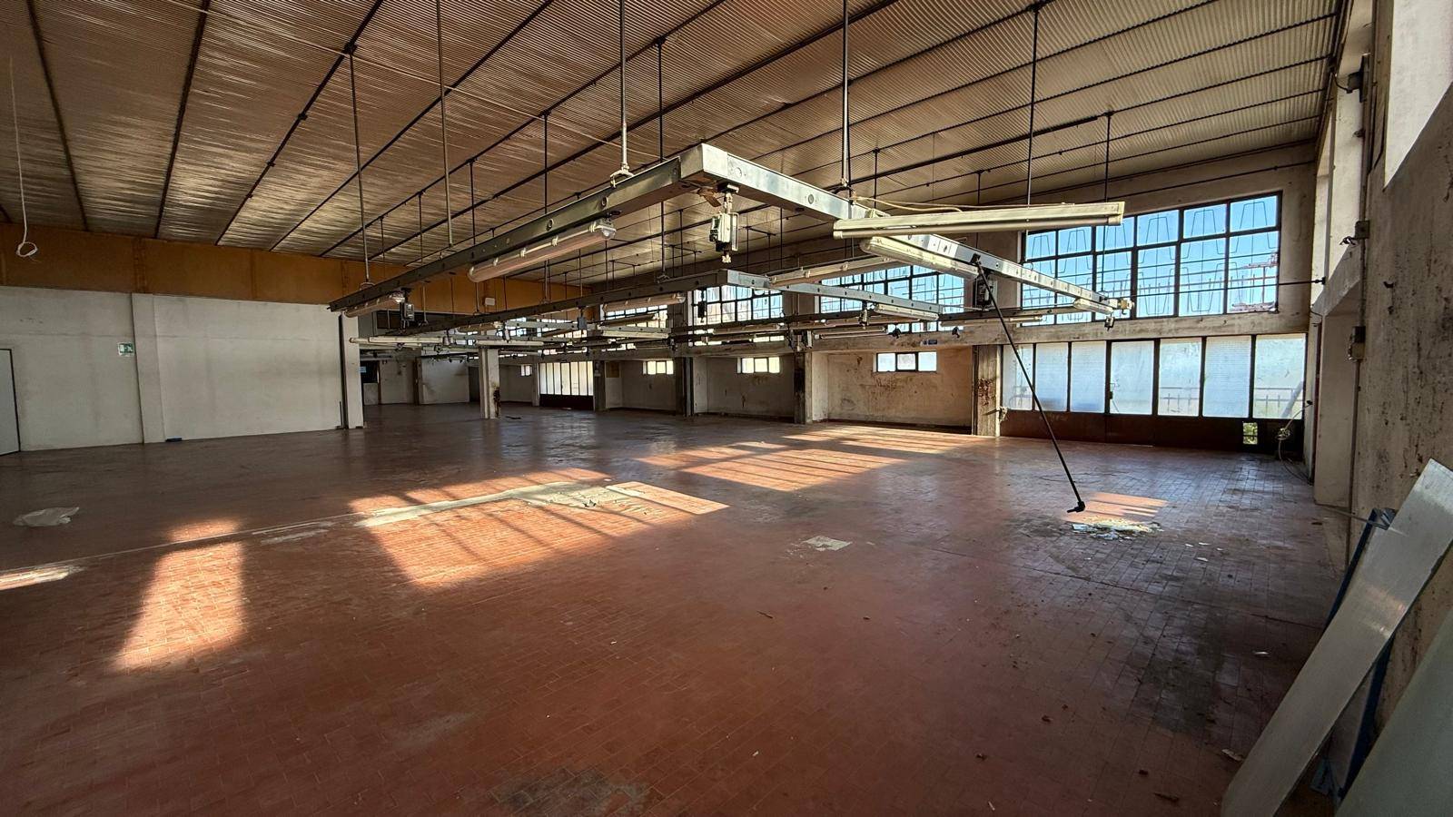 Opificio in affitto a Monte Urano