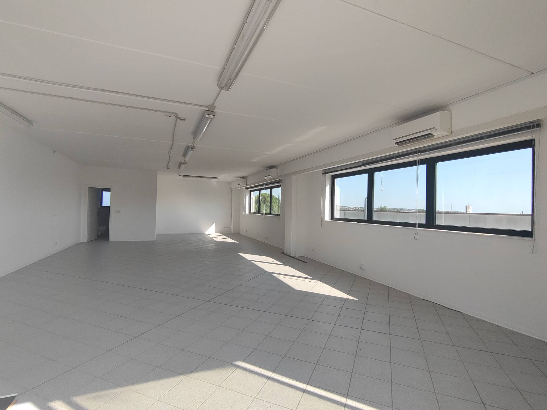 Studio/Ufficio in affitto a Fermo