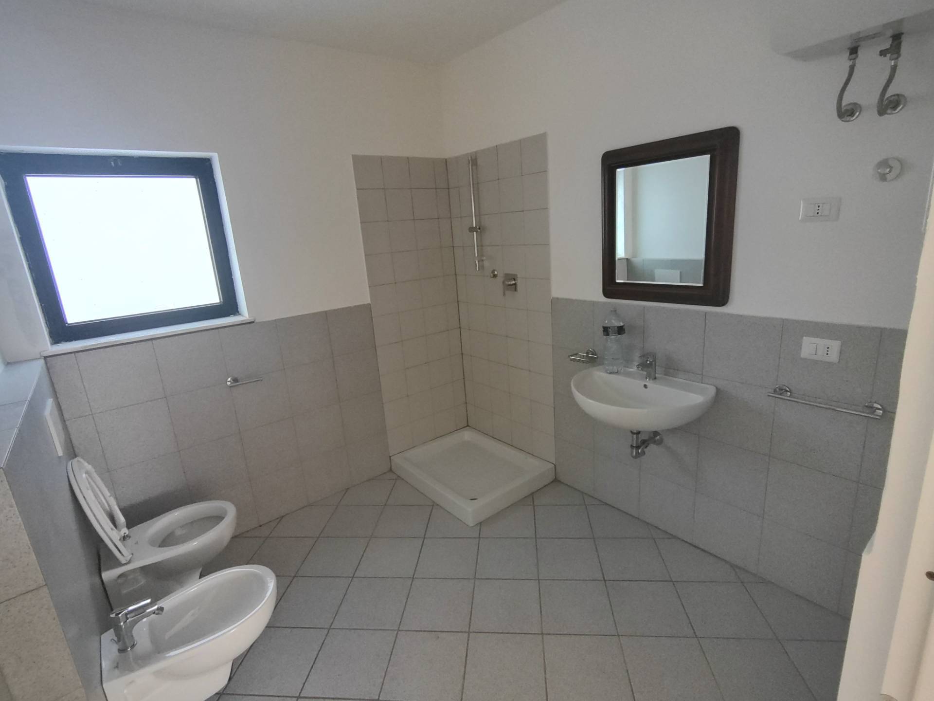 Studio/Ufficio in affitto a Fermo
