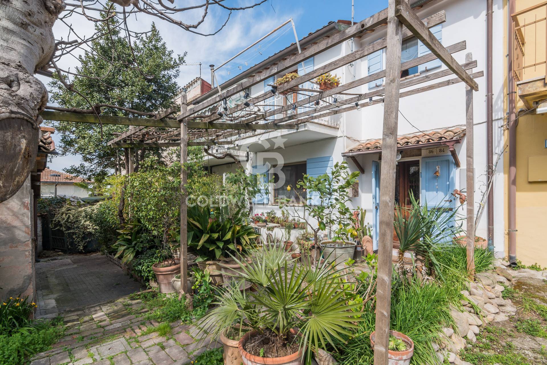 Casa semi indipendente in vendita a Misano Adriatico, Scacciano