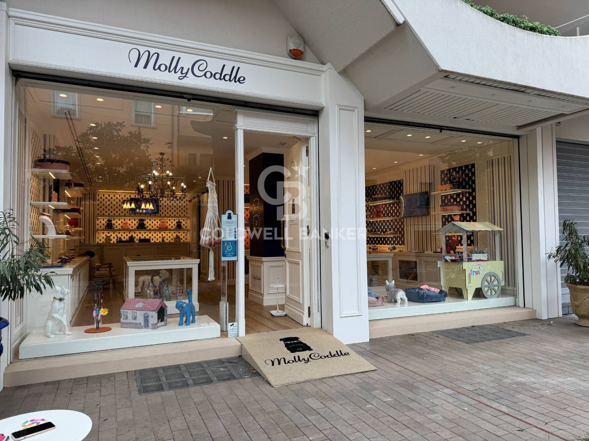 Negozio in vendita a Riccione, CENTRO