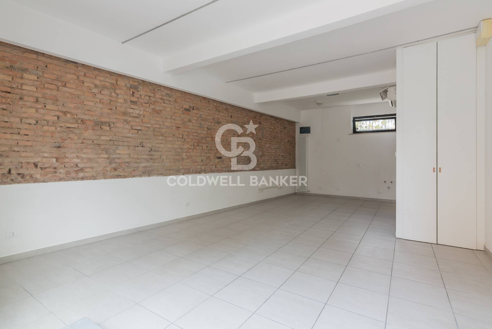 Negozio in vendita a Rimini, Lagomaggio