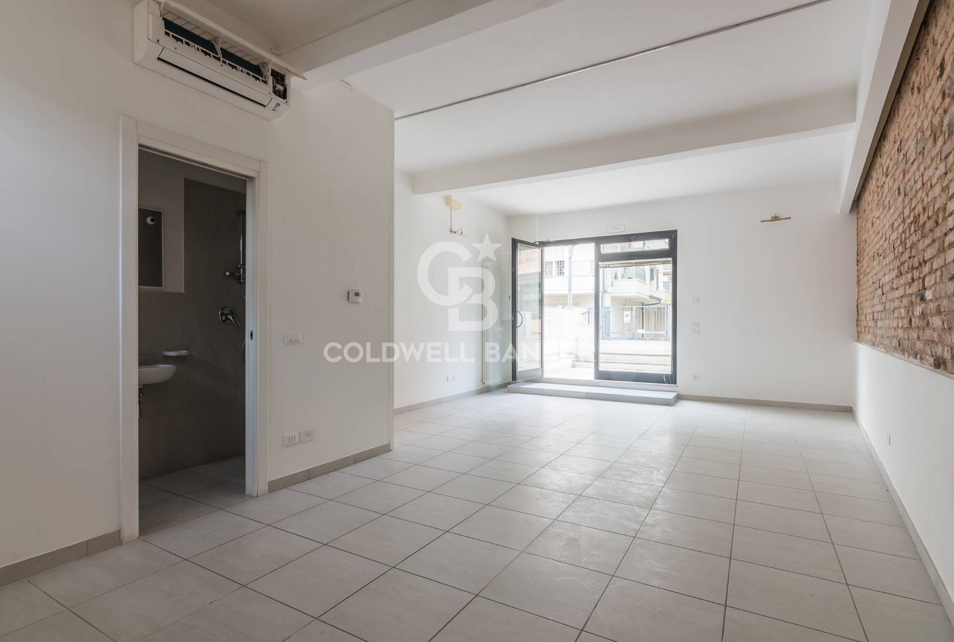 Negozio in vendita a Rimini, Lagomaggio