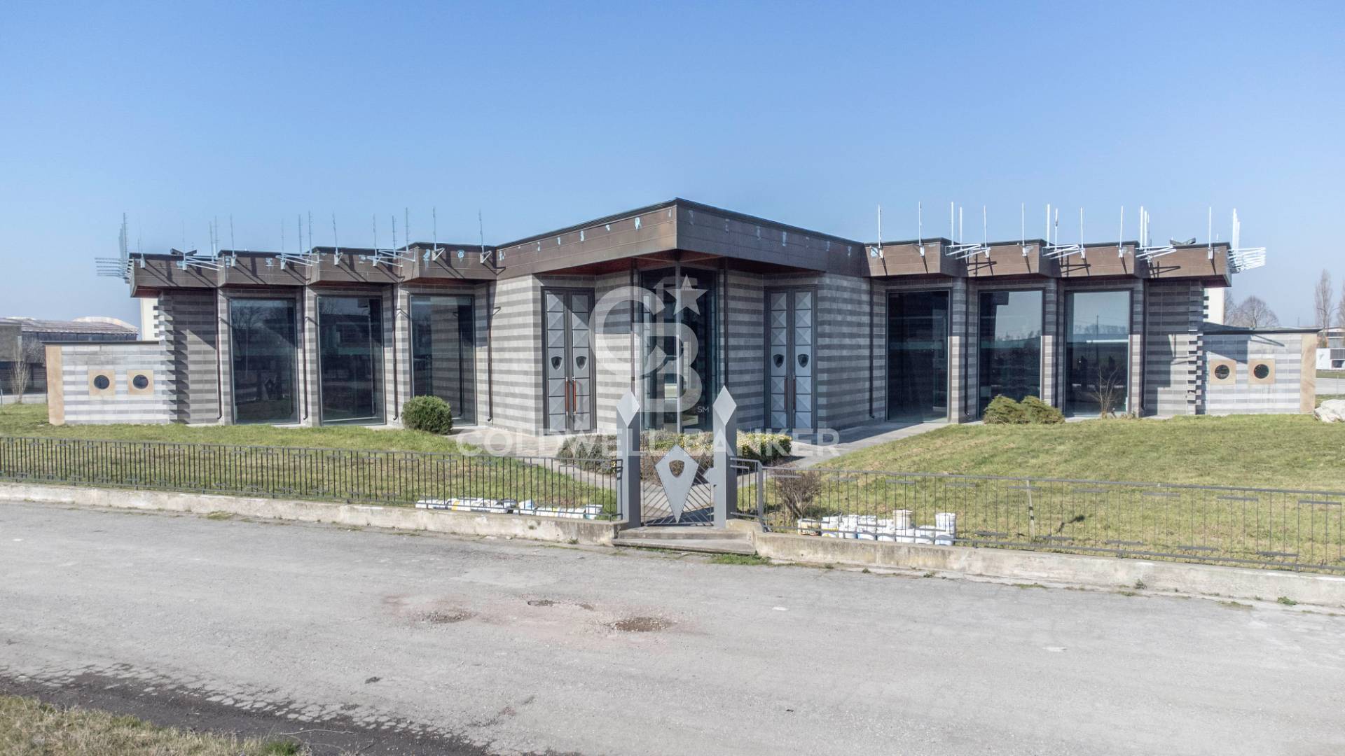 Locale commerciale in vendita a Terre del Reno