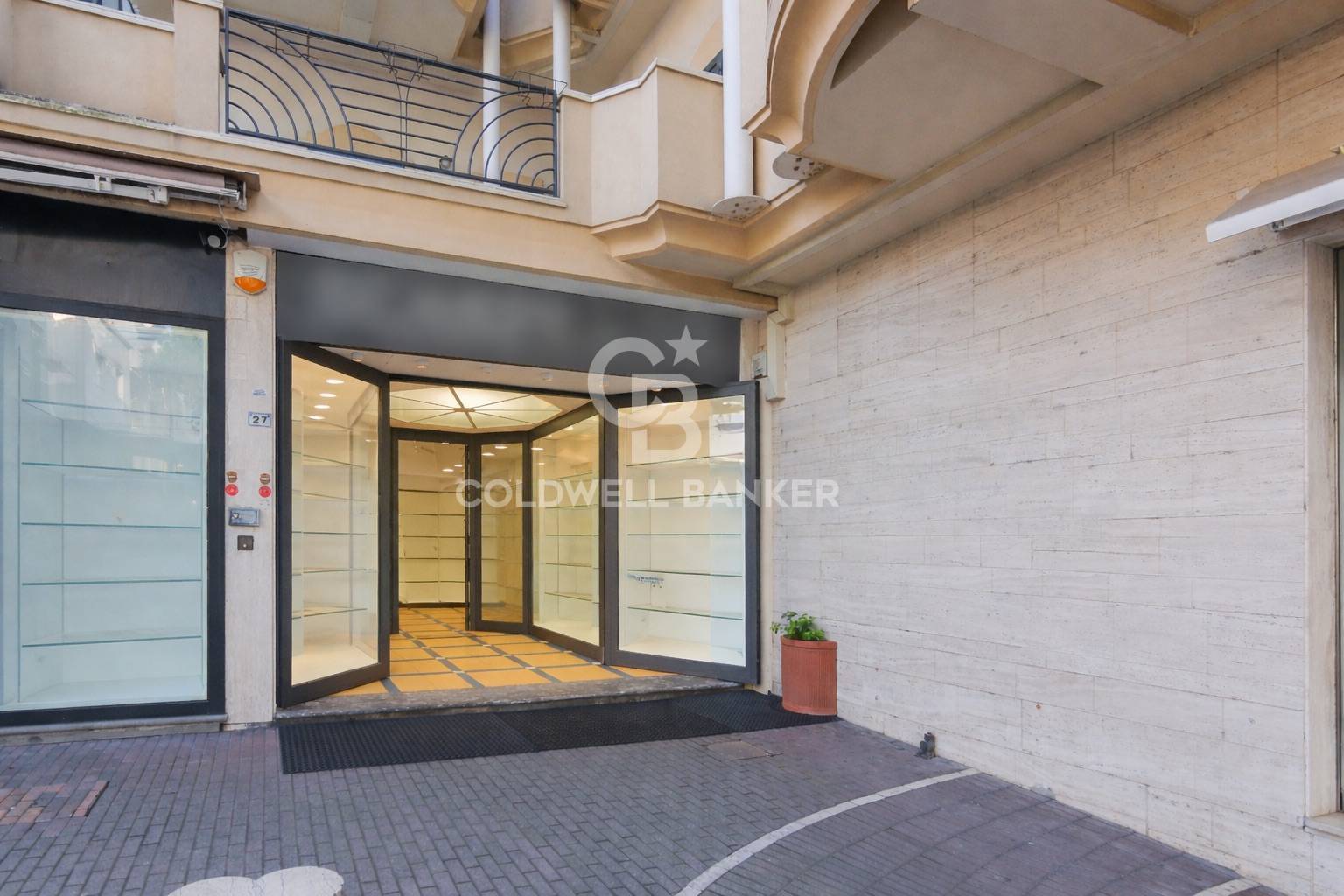 Negozio in affitto a Riccione, CENTRO