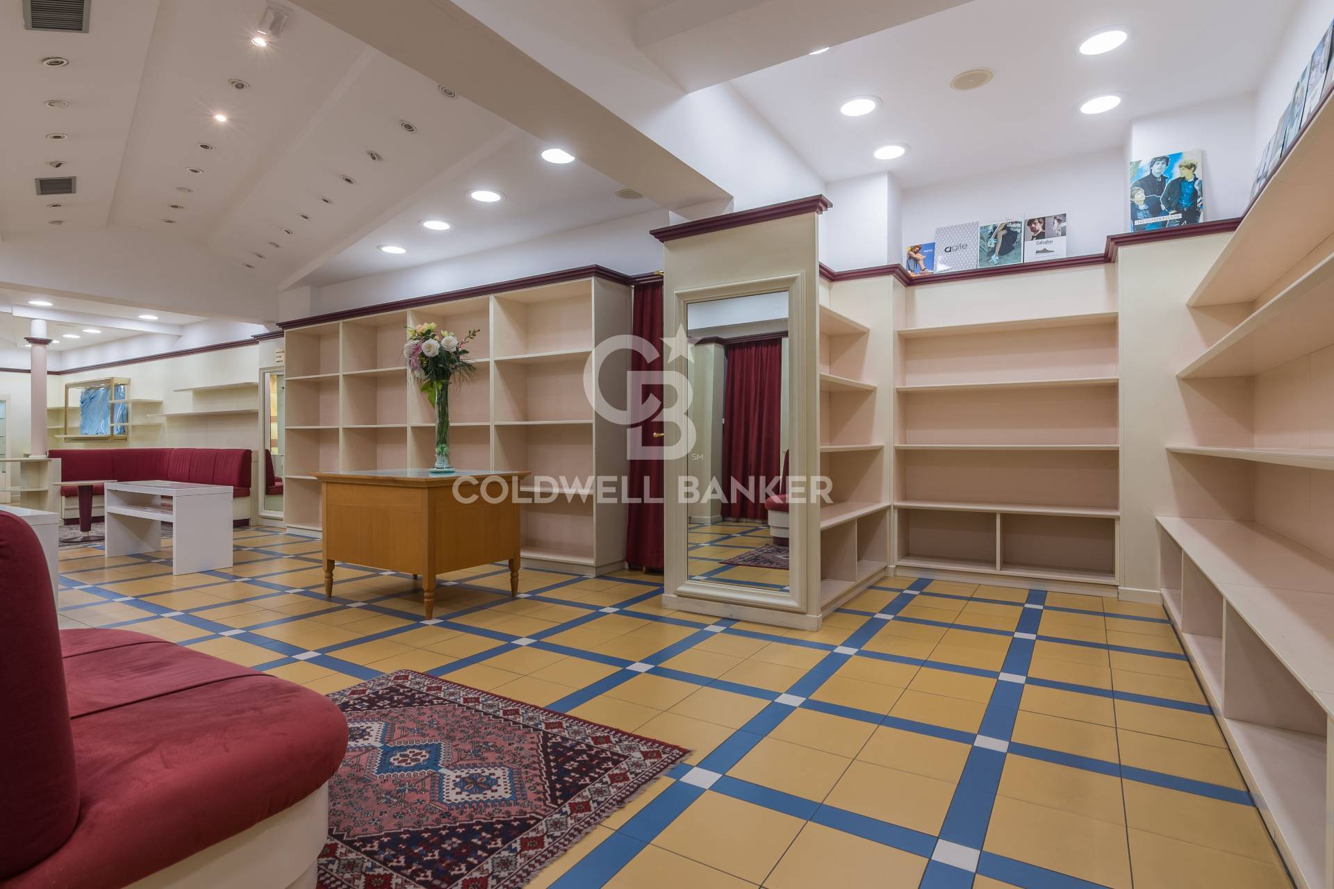 Negozio in affitto a Riccione, CENTRO