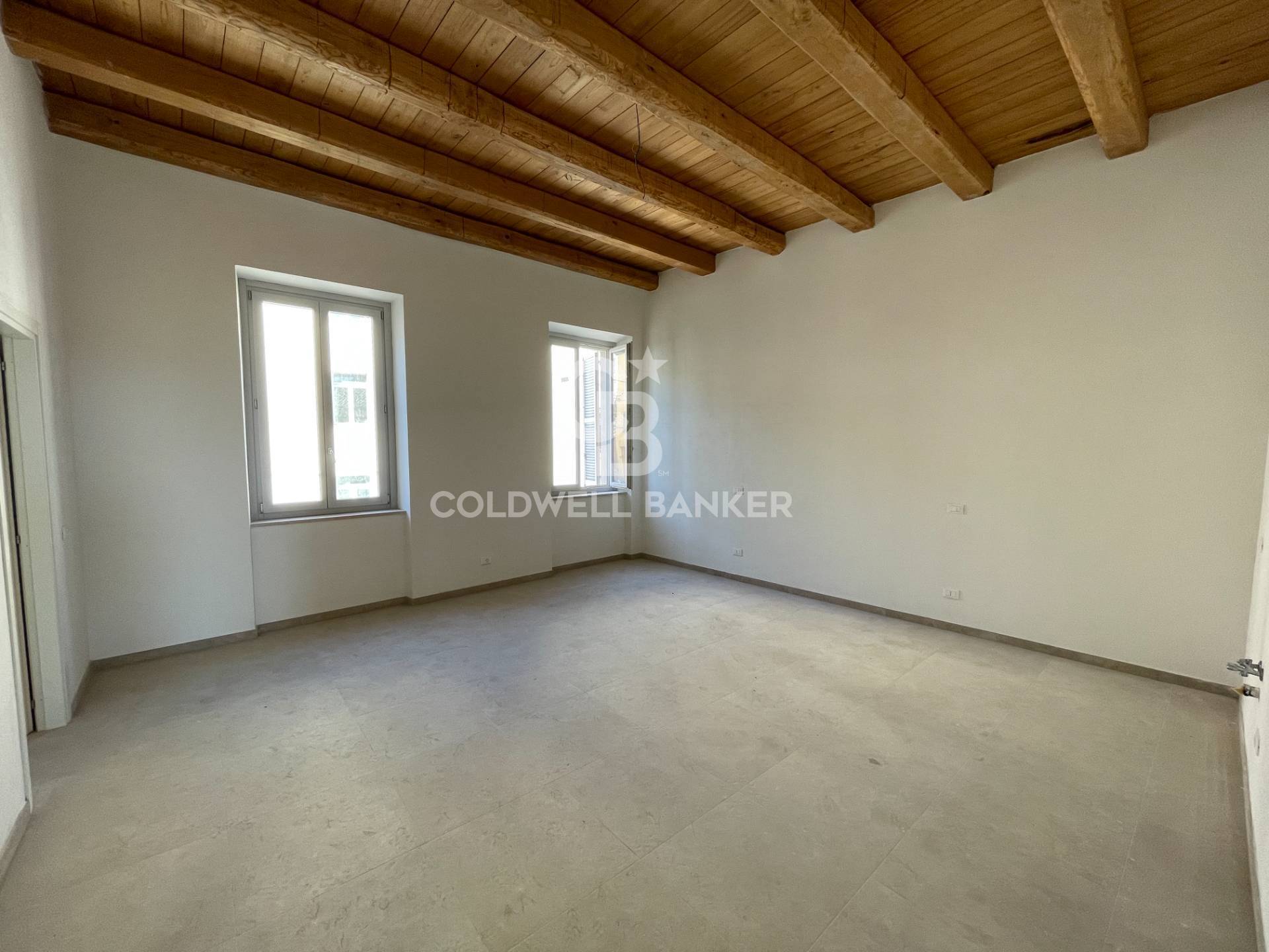 Palazzo in vendita a Fermo