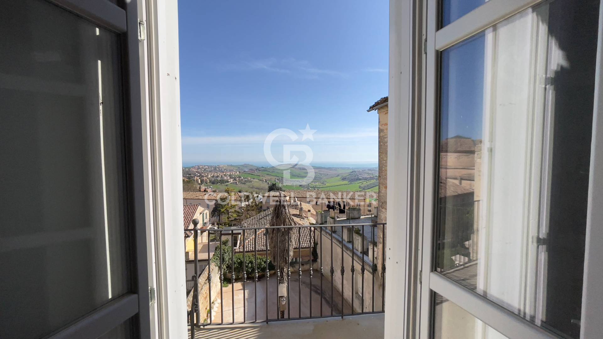 Palazzo in vendita a Fermo