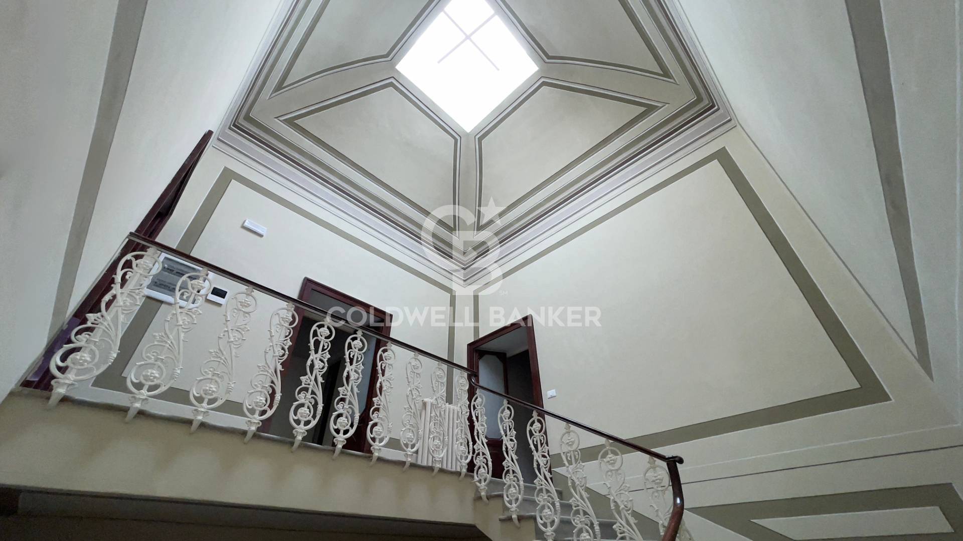 Palazzo in vendita a Fermo