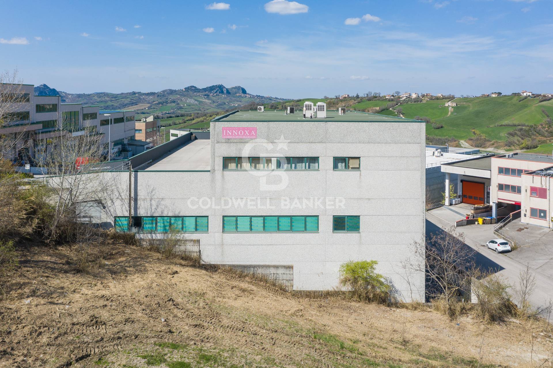 Capannone industriale in vendita a Rimini
