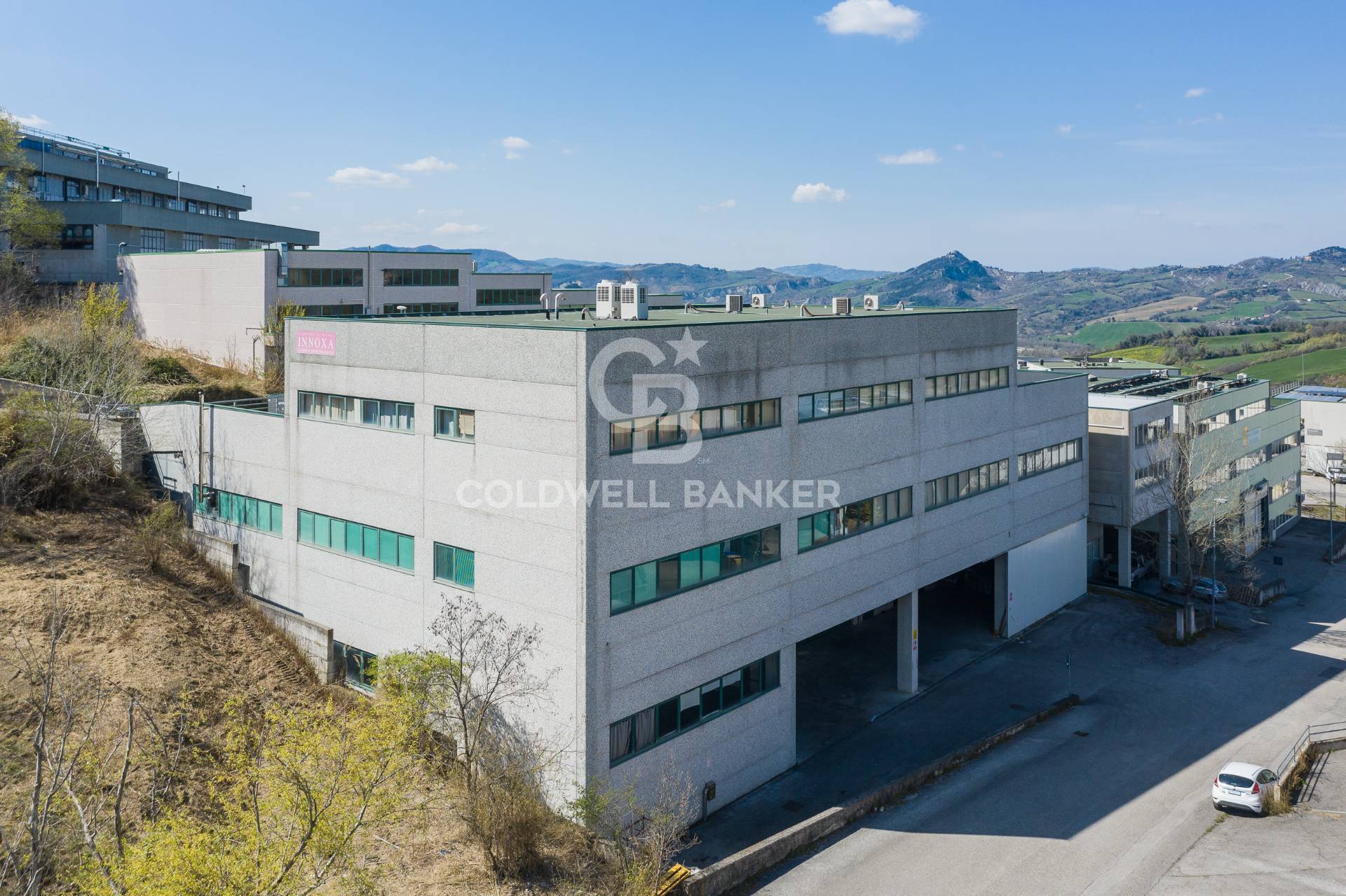 Capannone industriale in vendita a Rimini