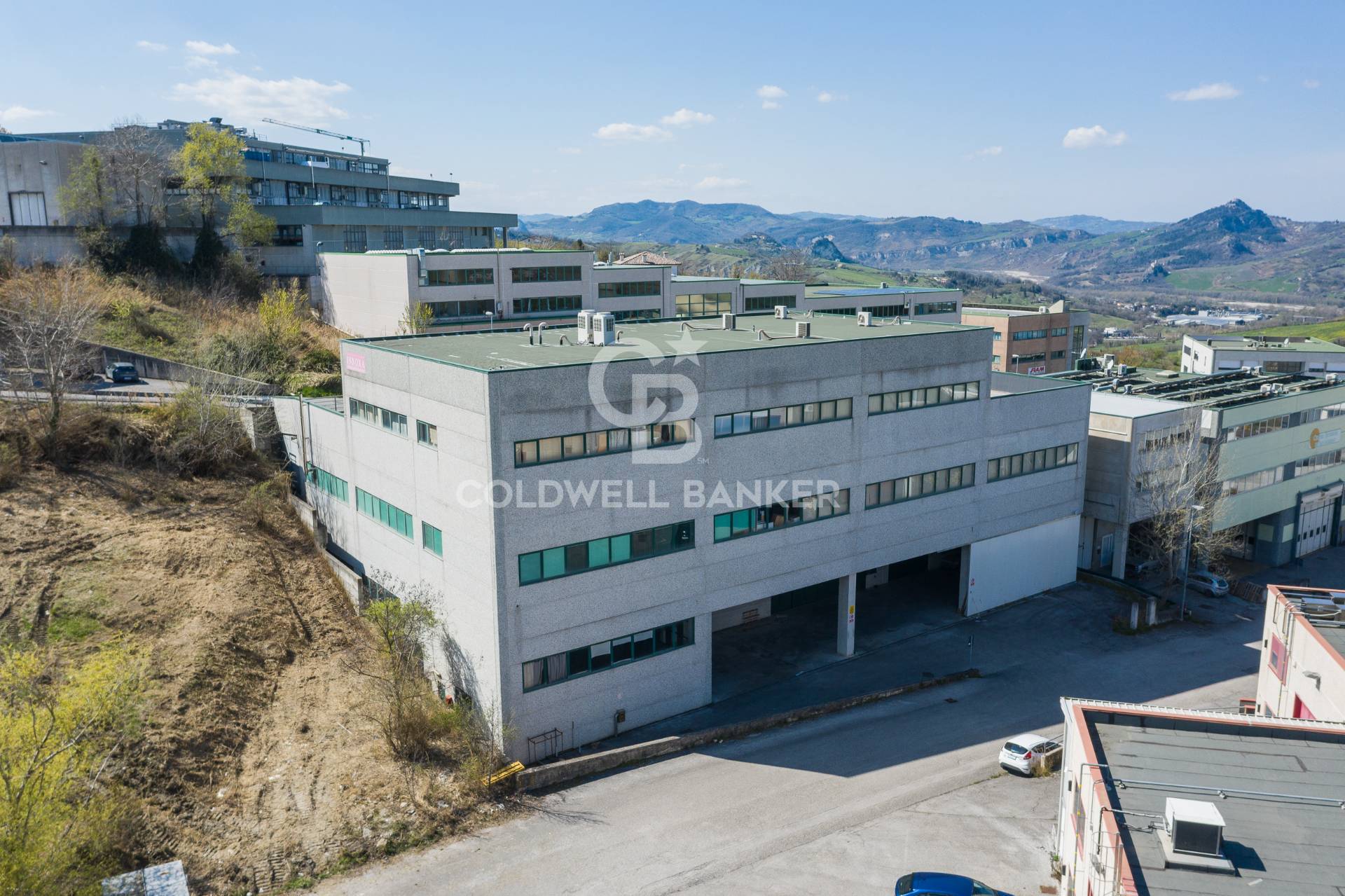 Capannone industriale in vendita a Rimini