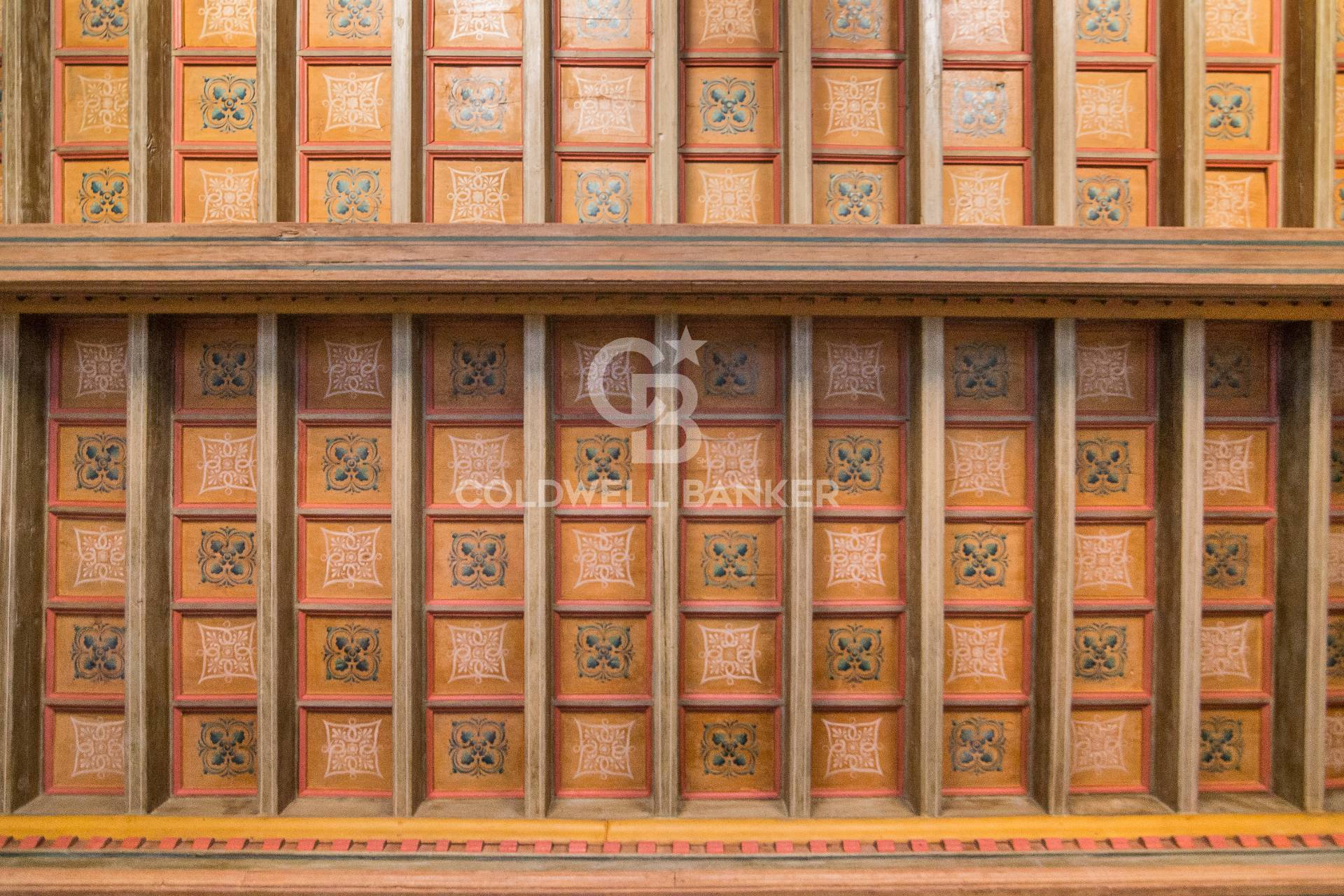 Stabile / Palazzo in vendita a Mondaino