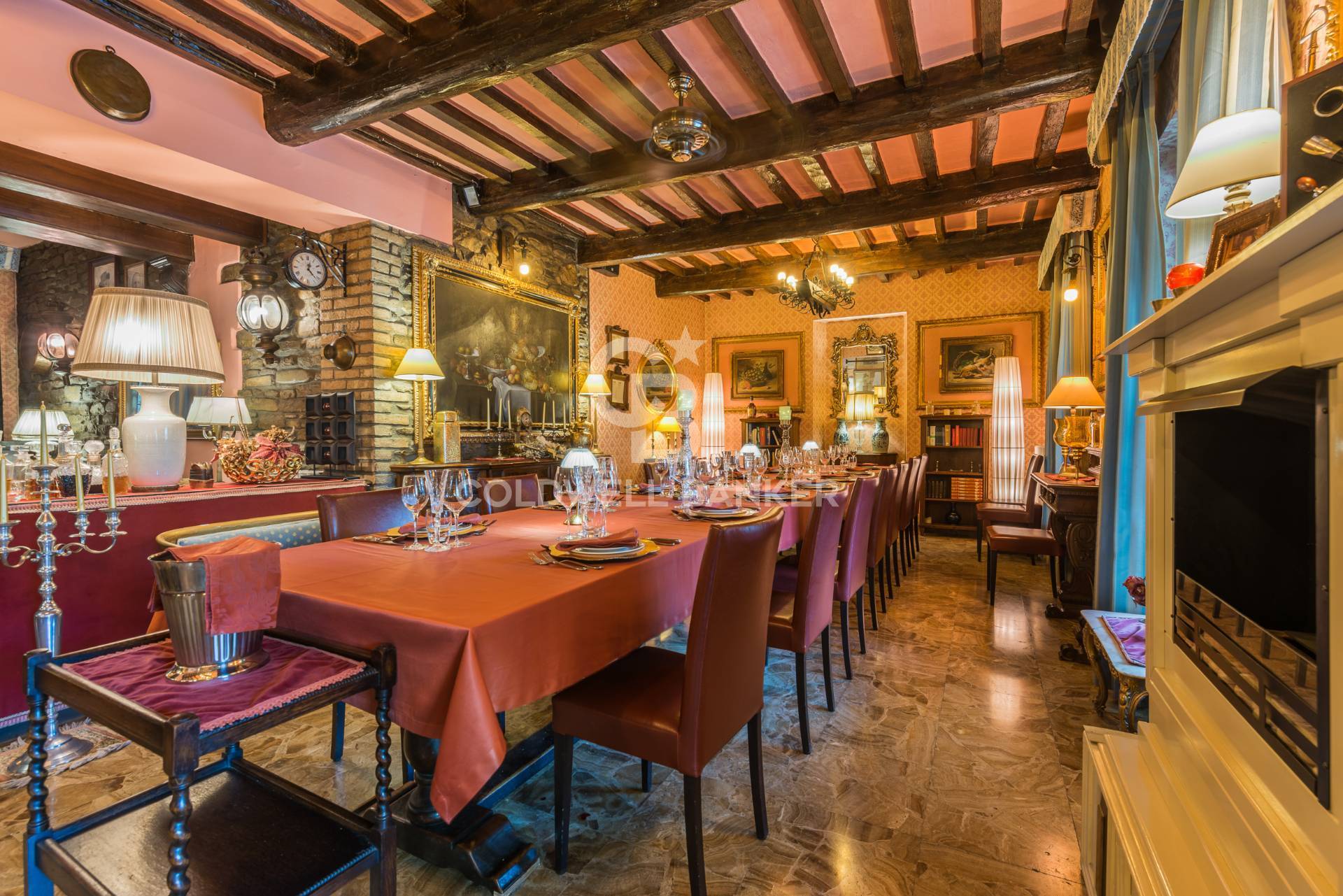 Palazzo in vendita a Borgo Pace
