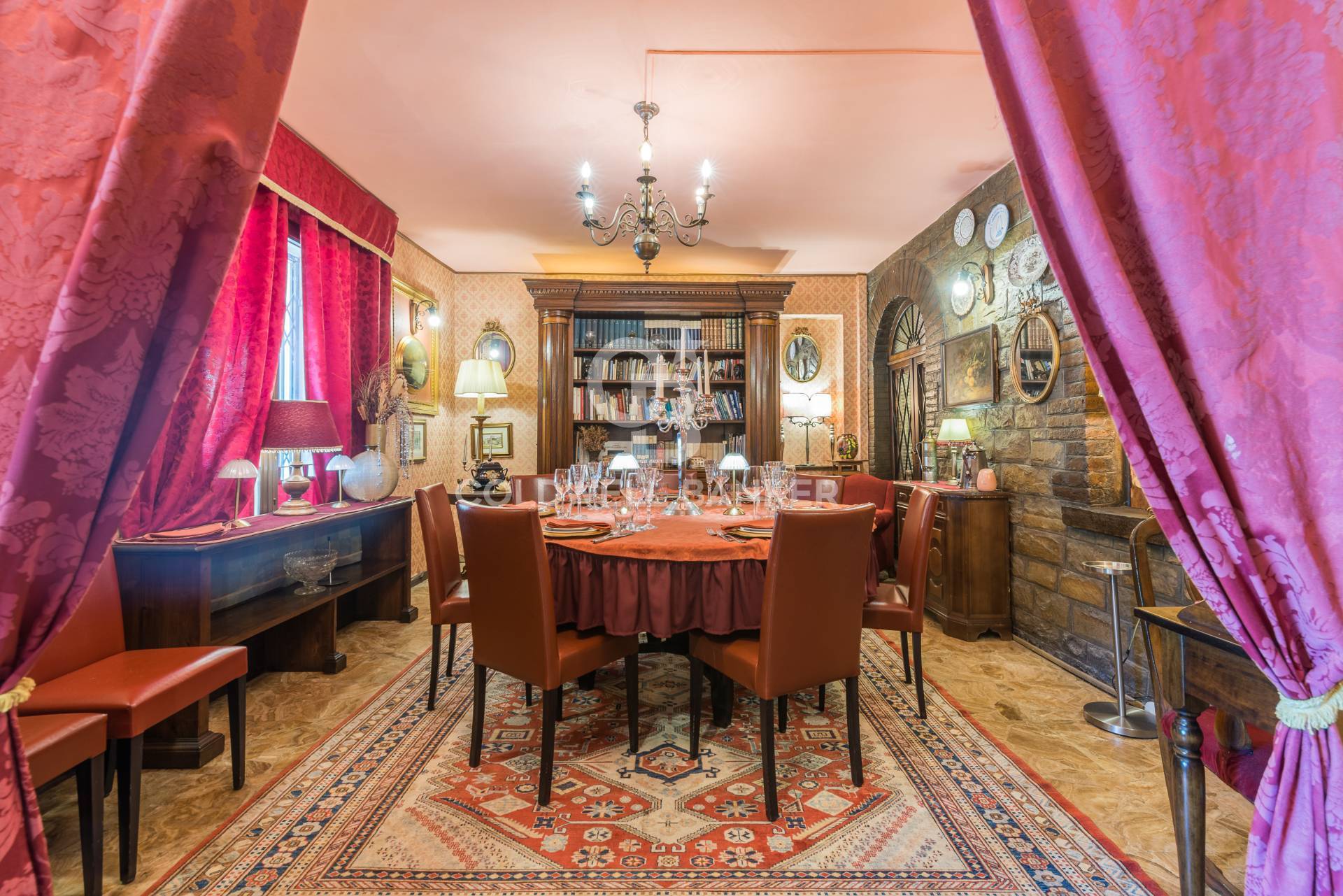 Palazzo in vendita a Borgo Pace