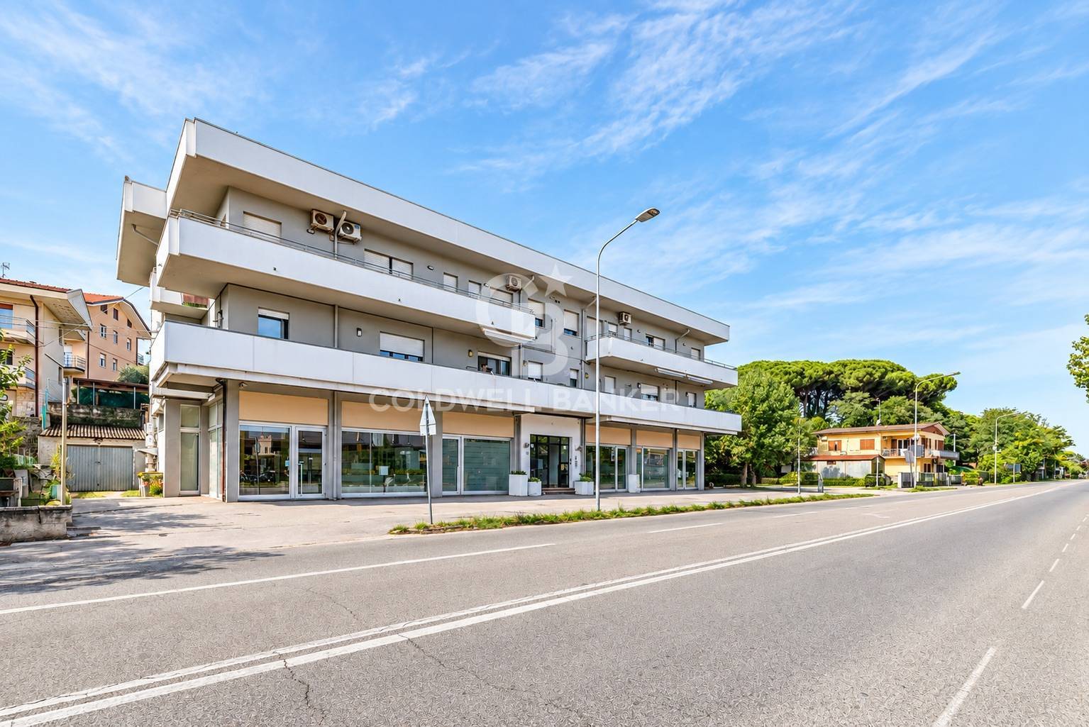 Locale commerciale in affitto a Misano Adriatico