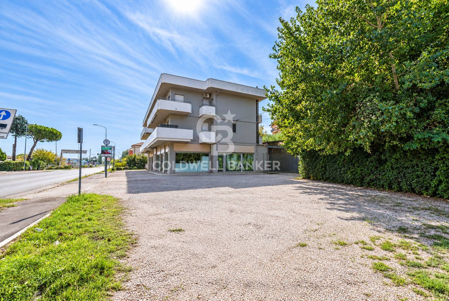 Locale commerciale in affitto a Misano Adriatico