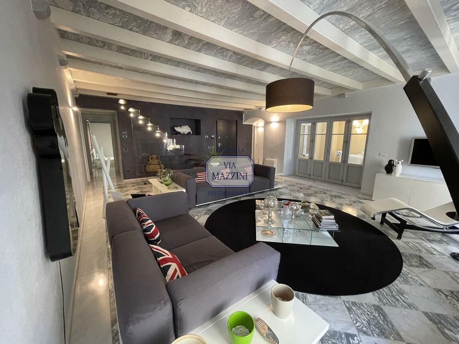 Stabile/Palazzo nuovo a Pietrasanta