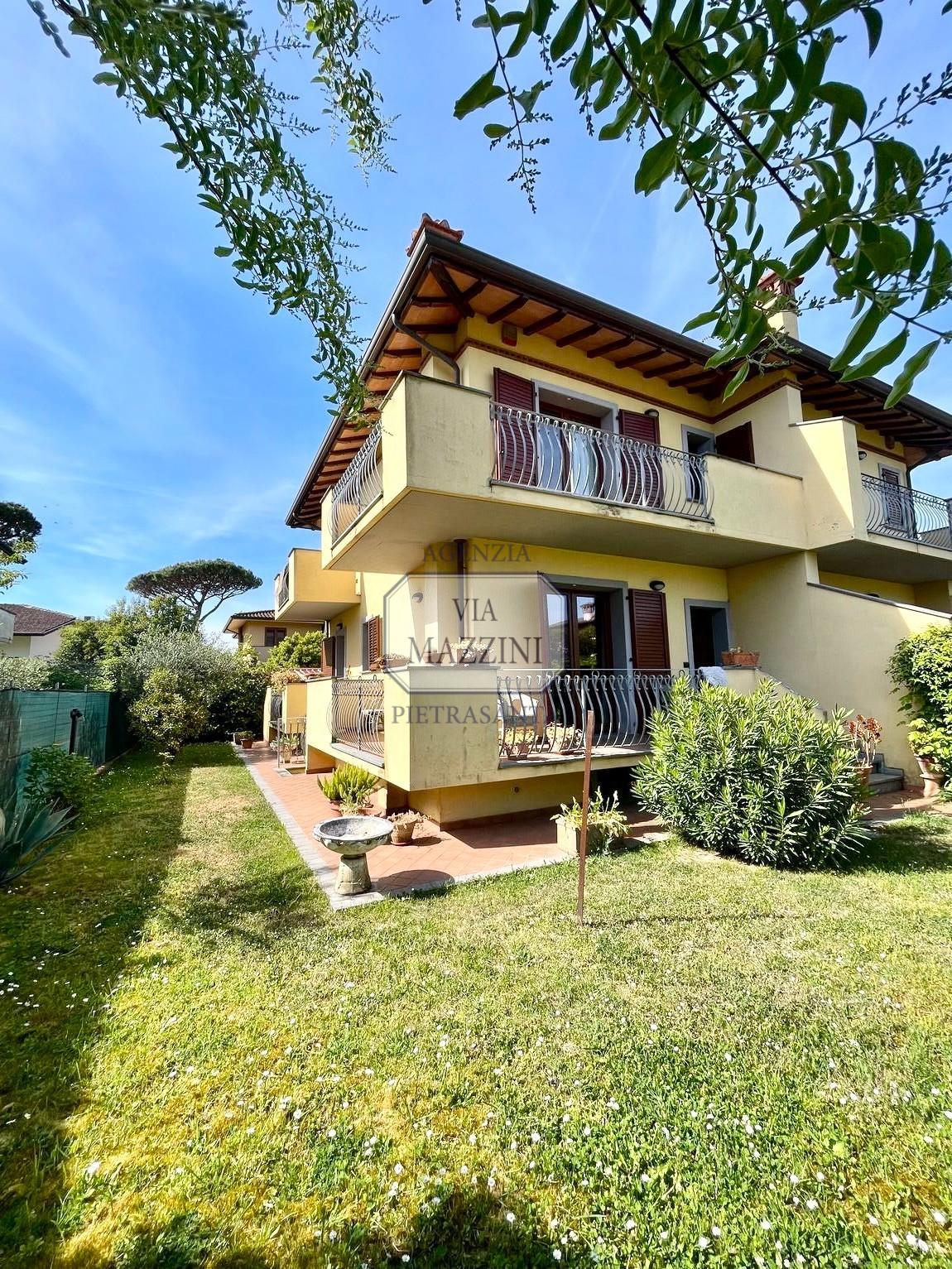 Villa Bifamiliare in vendita, Pietrasanta marina di