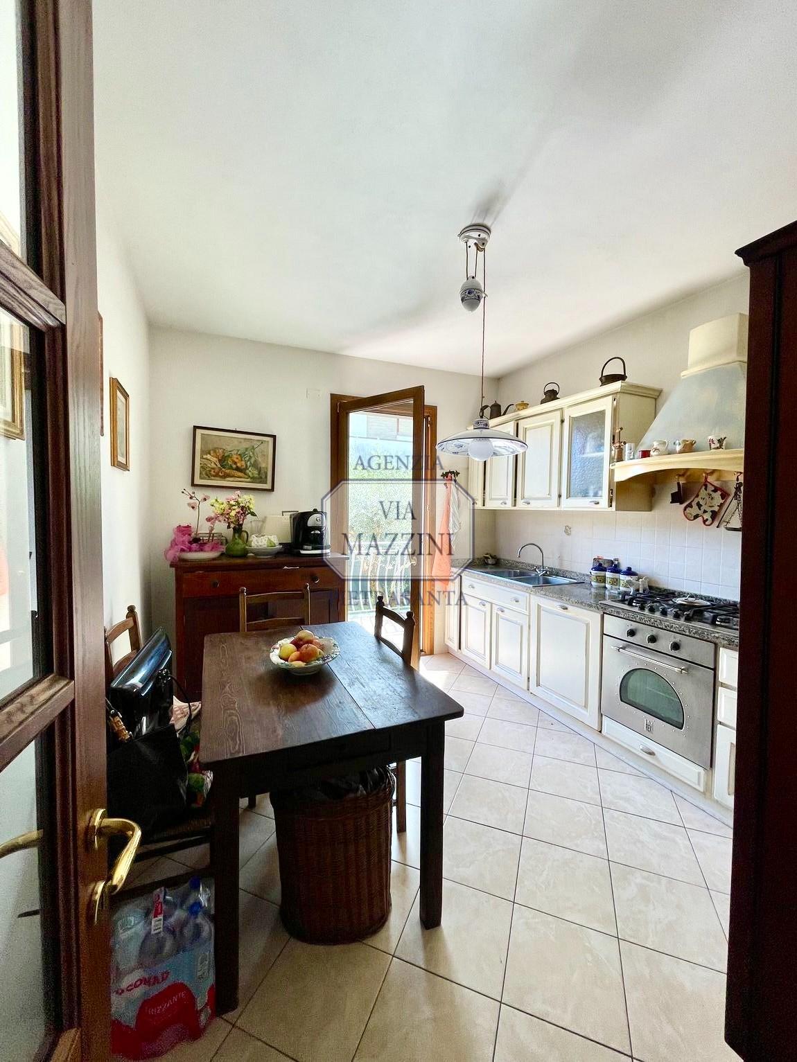 Villa Bifamiliare in vendita, Pietrasanta marina di