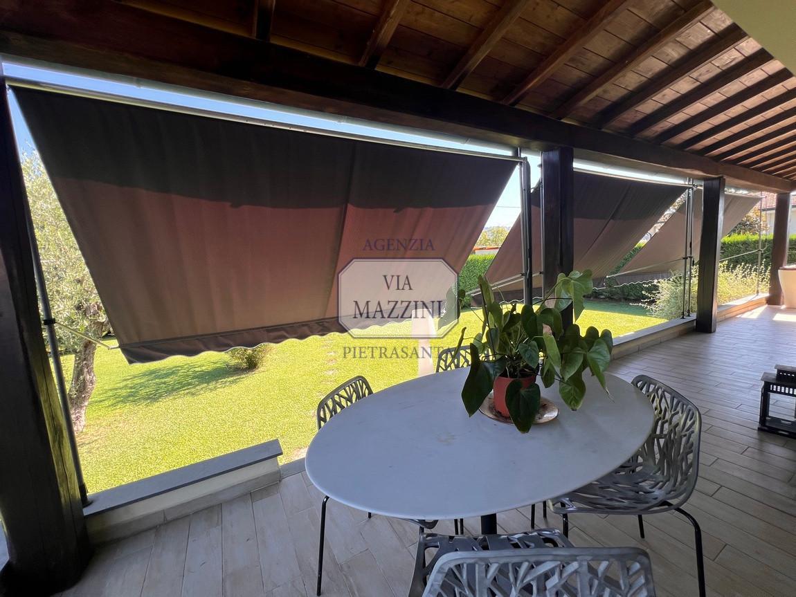 Villa Bifamiliare con giardino, Camaiore capezzano pianore