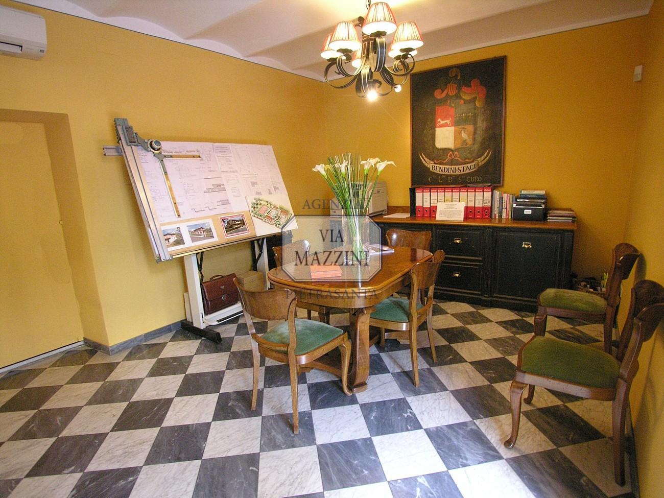 Laboratorio in vendita a Pietrasanta