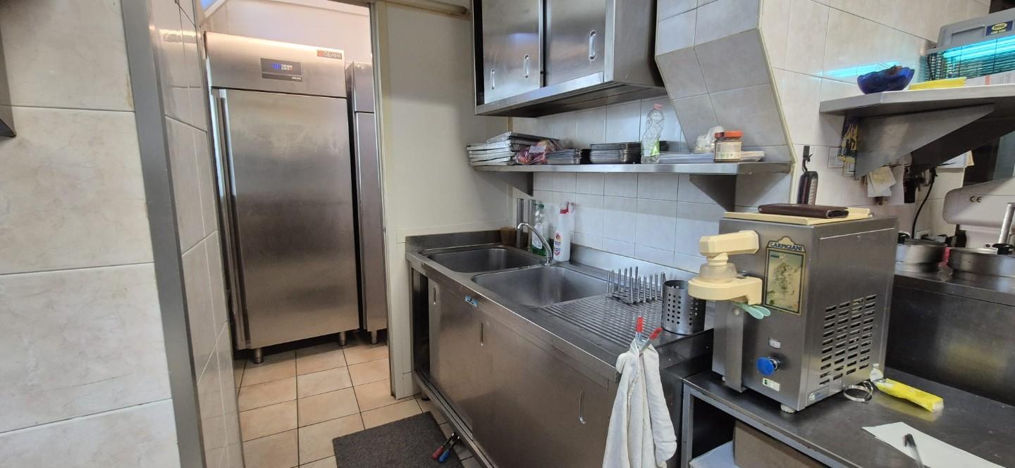 Attivit commerciale in vendita, Viareggio centro pineta