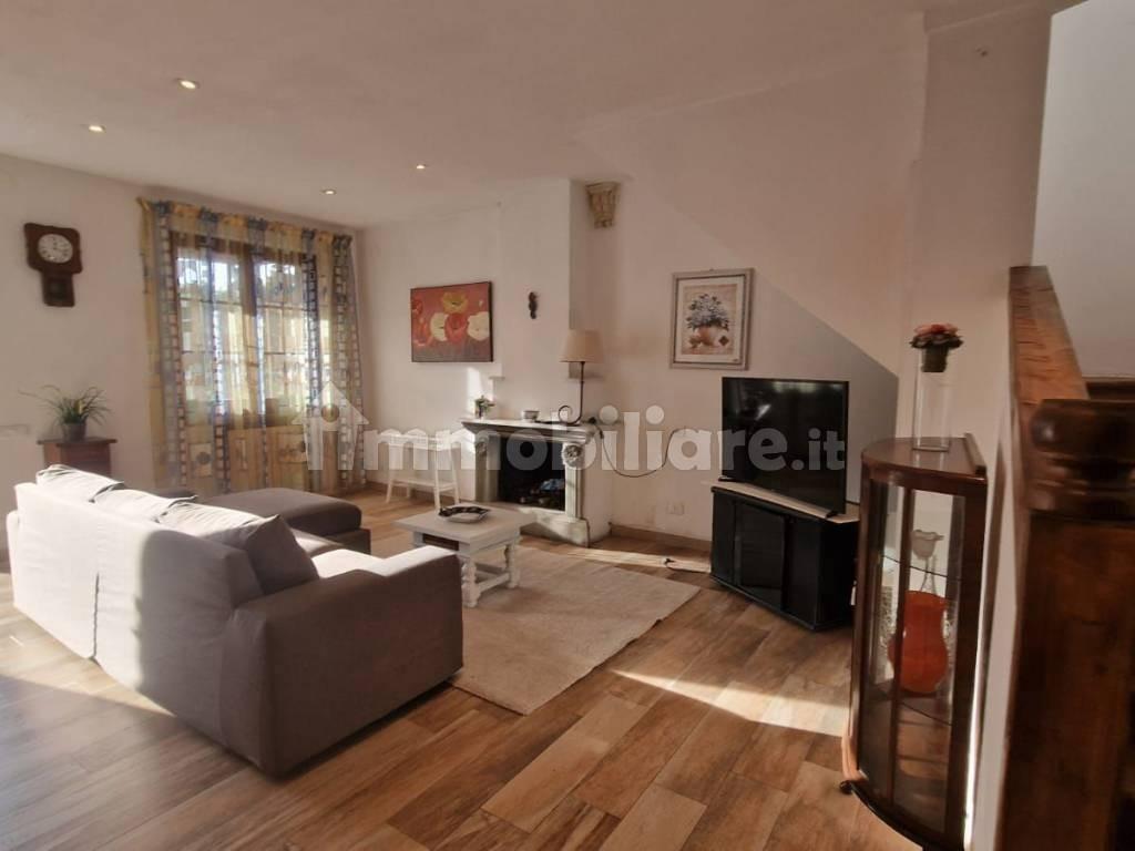 Casa indipendente con giardino, Viareggio torre del lago puccini