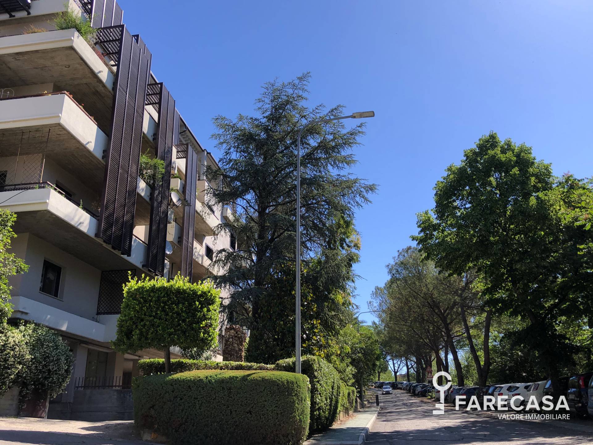 Studio/Ufficio in vendita a Teramo, Semicentro