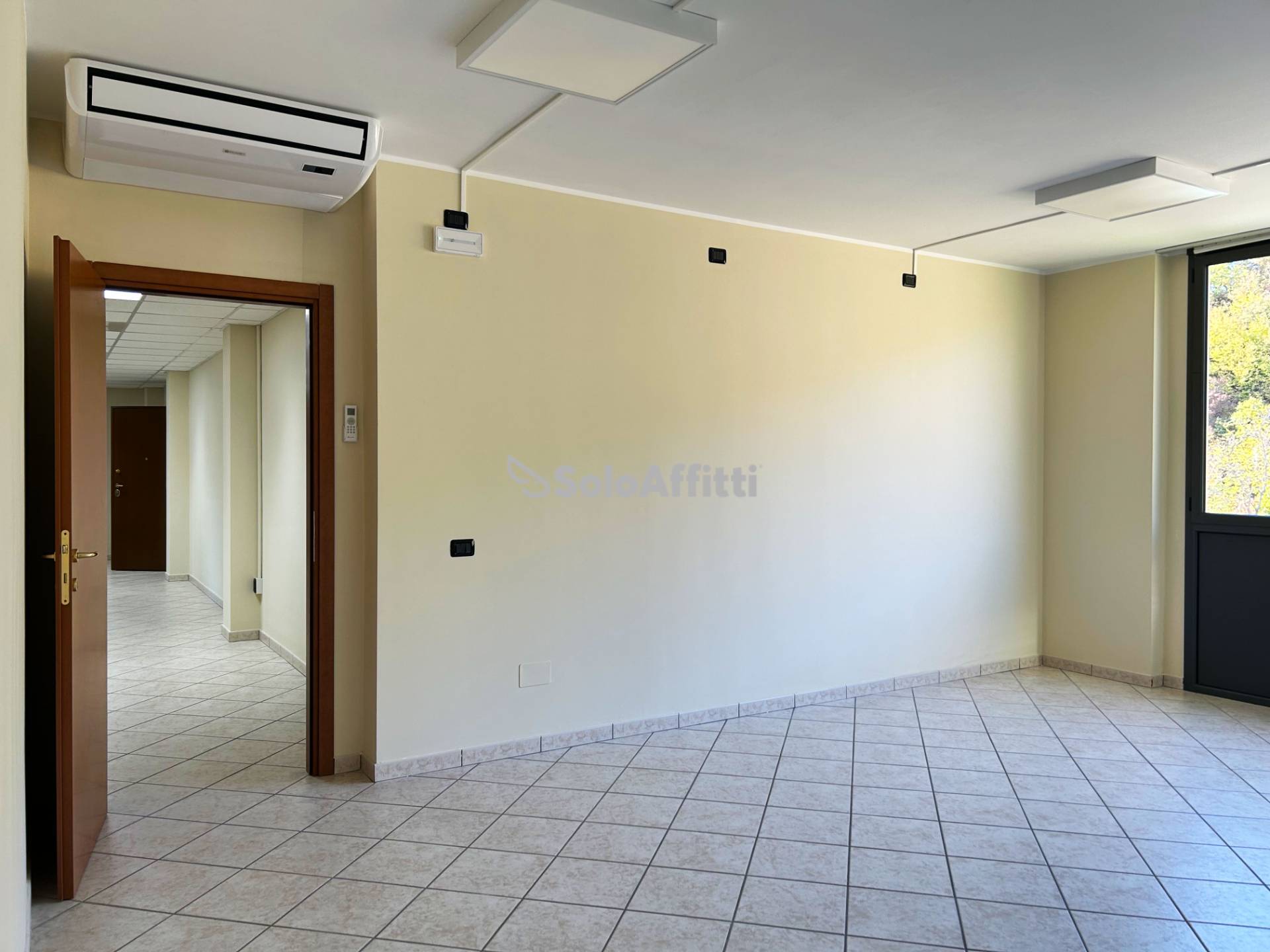 Studio/Ufficio in affitto a Teramo, Prima periferia