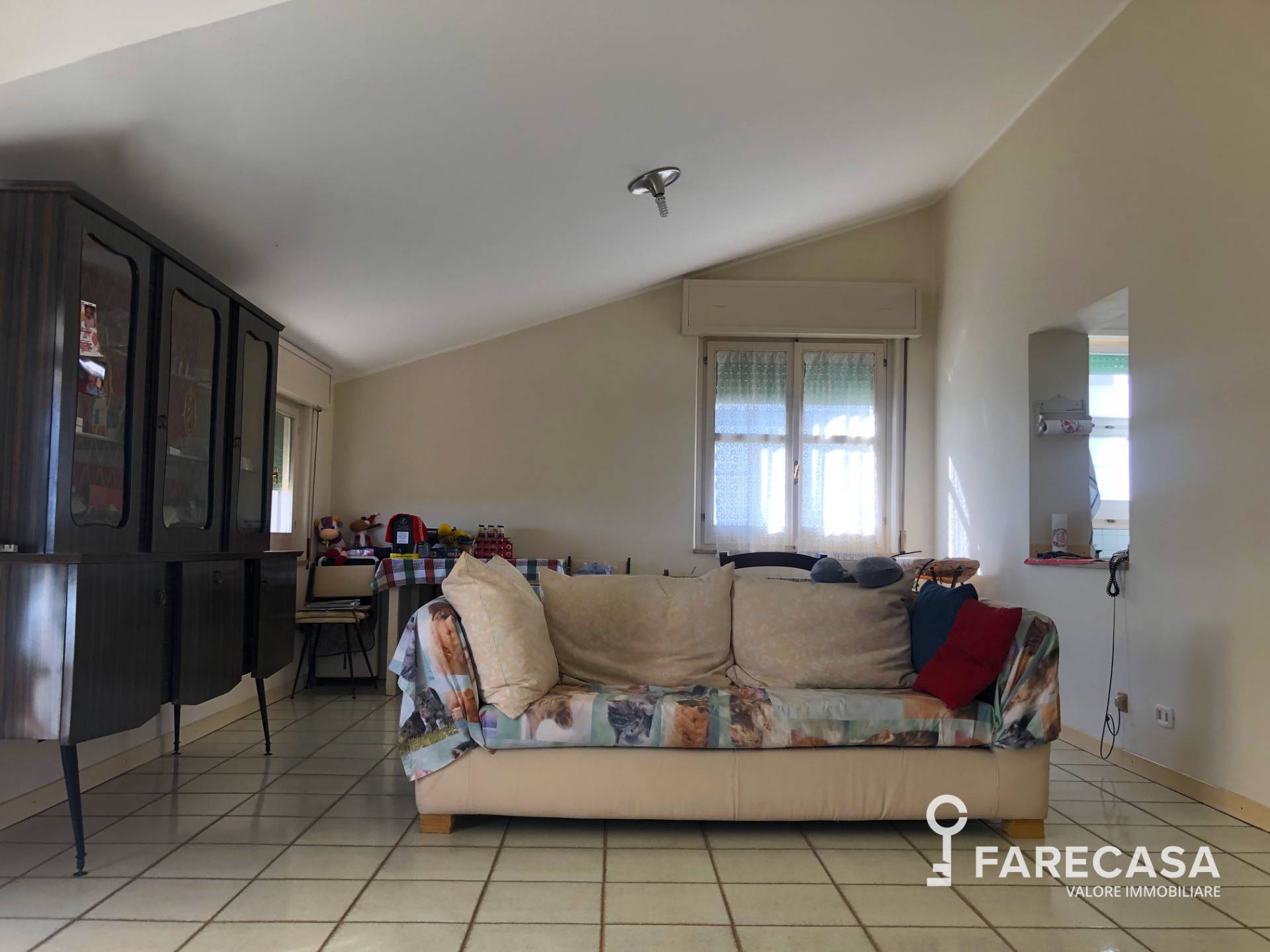 Casa singola in vendita a Bellante, San Mauro