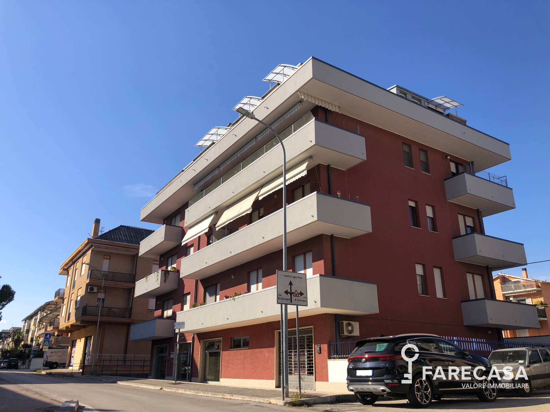 Studio/Ufficio in affitto a Teramo, Semicentro