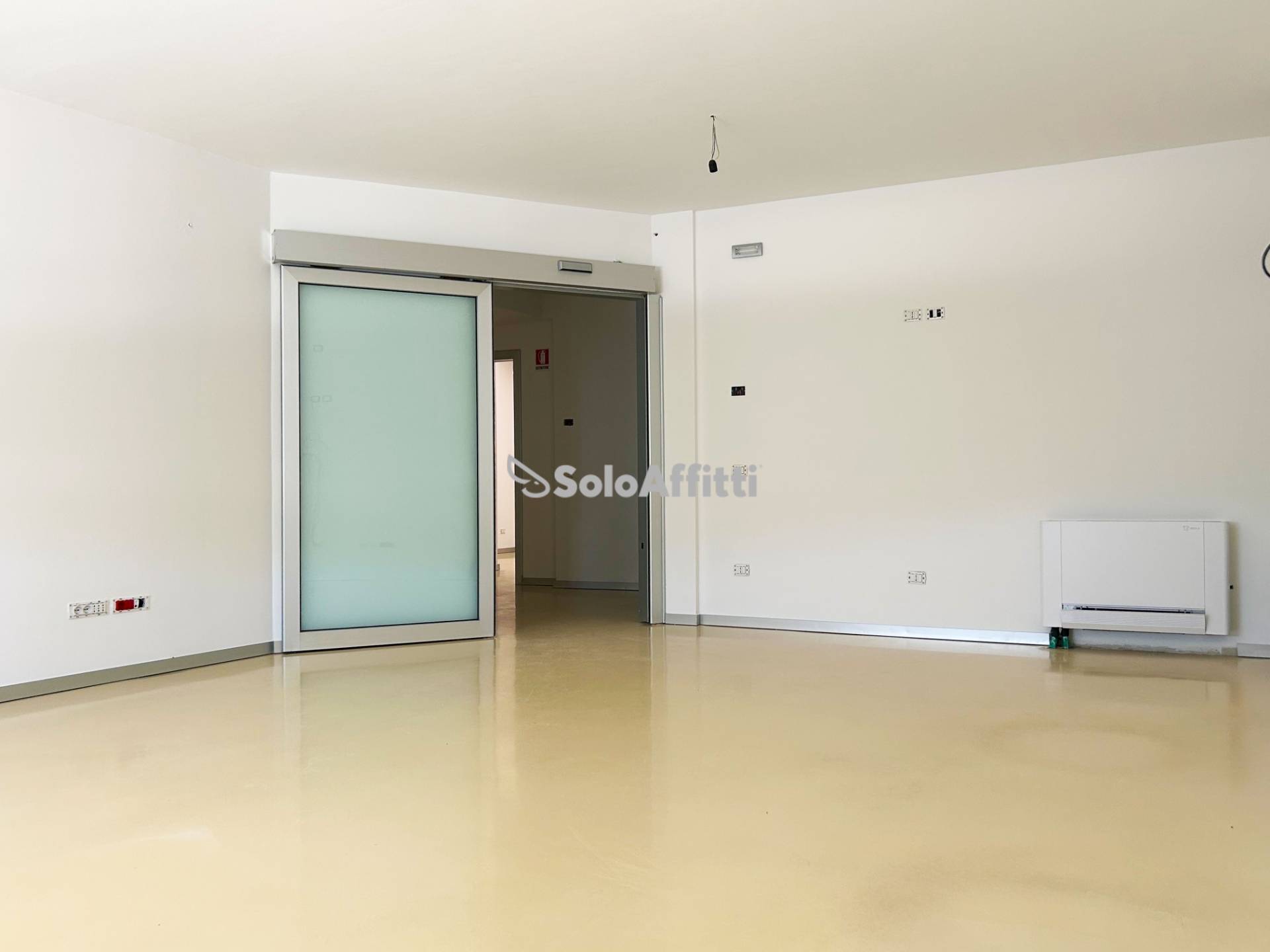 Studio/Ufficio in affitto a Teramo, Prima periferia