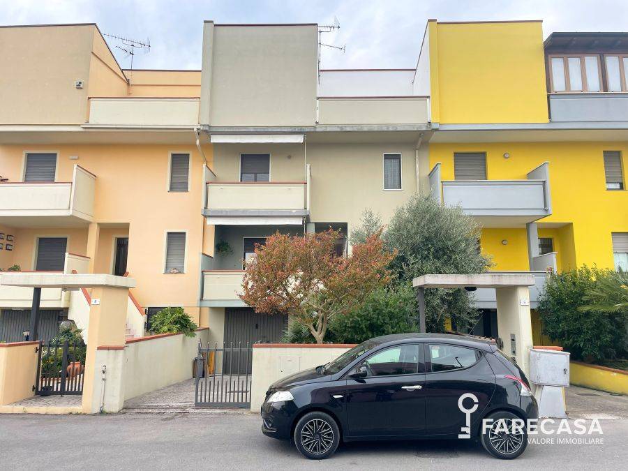Villette a schiera in vendita a Morro d'Oro