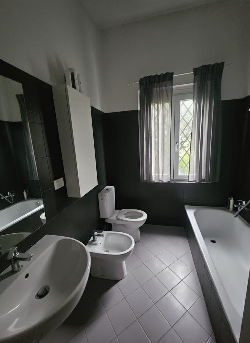 Villa Bifamiliare arredata in affitto, Massa ricortola