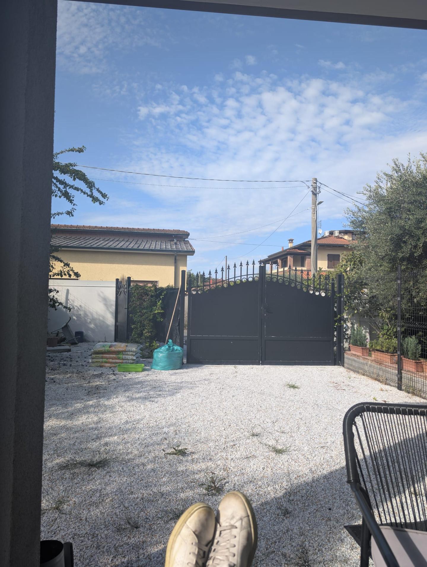 Villa Bifamiliare arredata in affitto, Massa ricortola