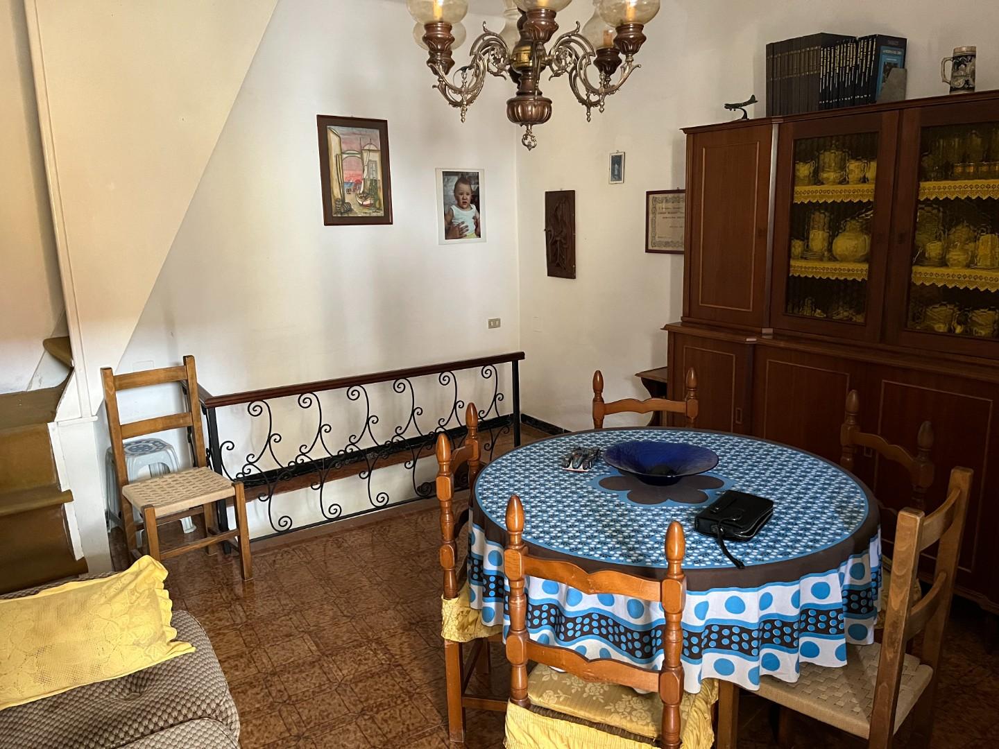 Casa indipendente in vendita a Massa