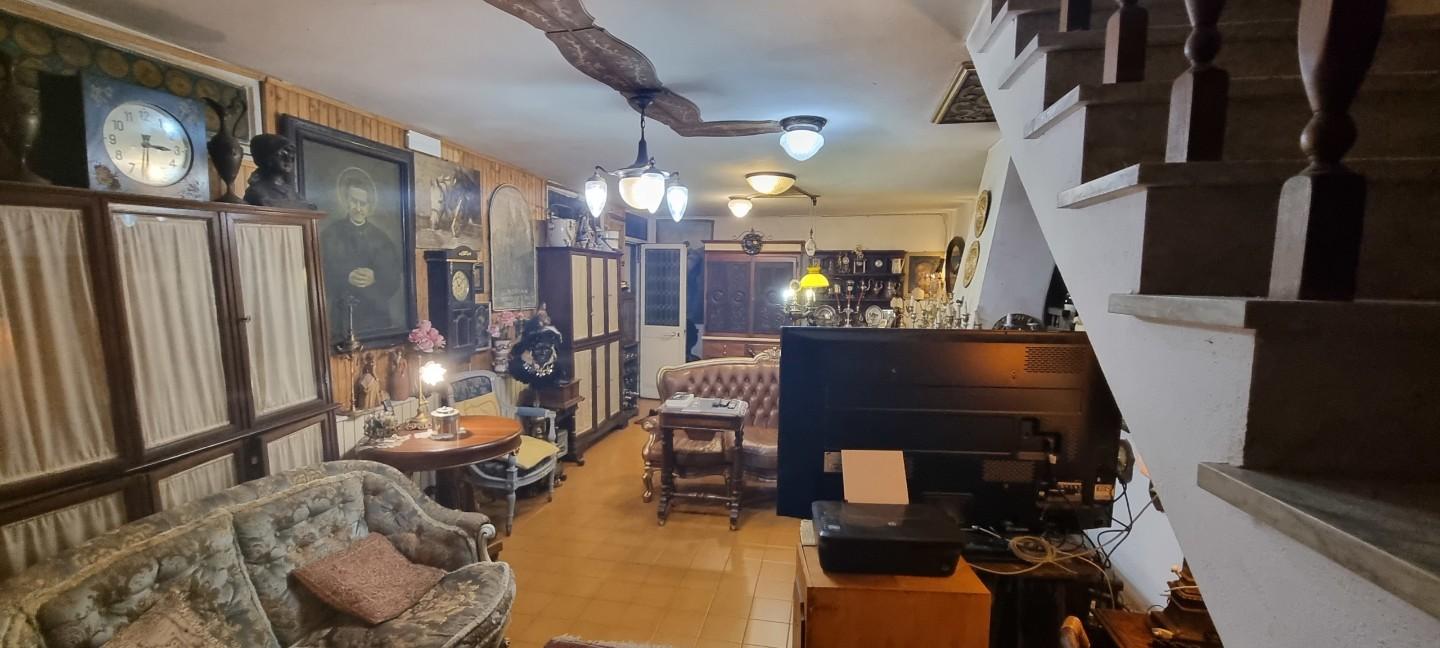 Villa con giardino a Massa