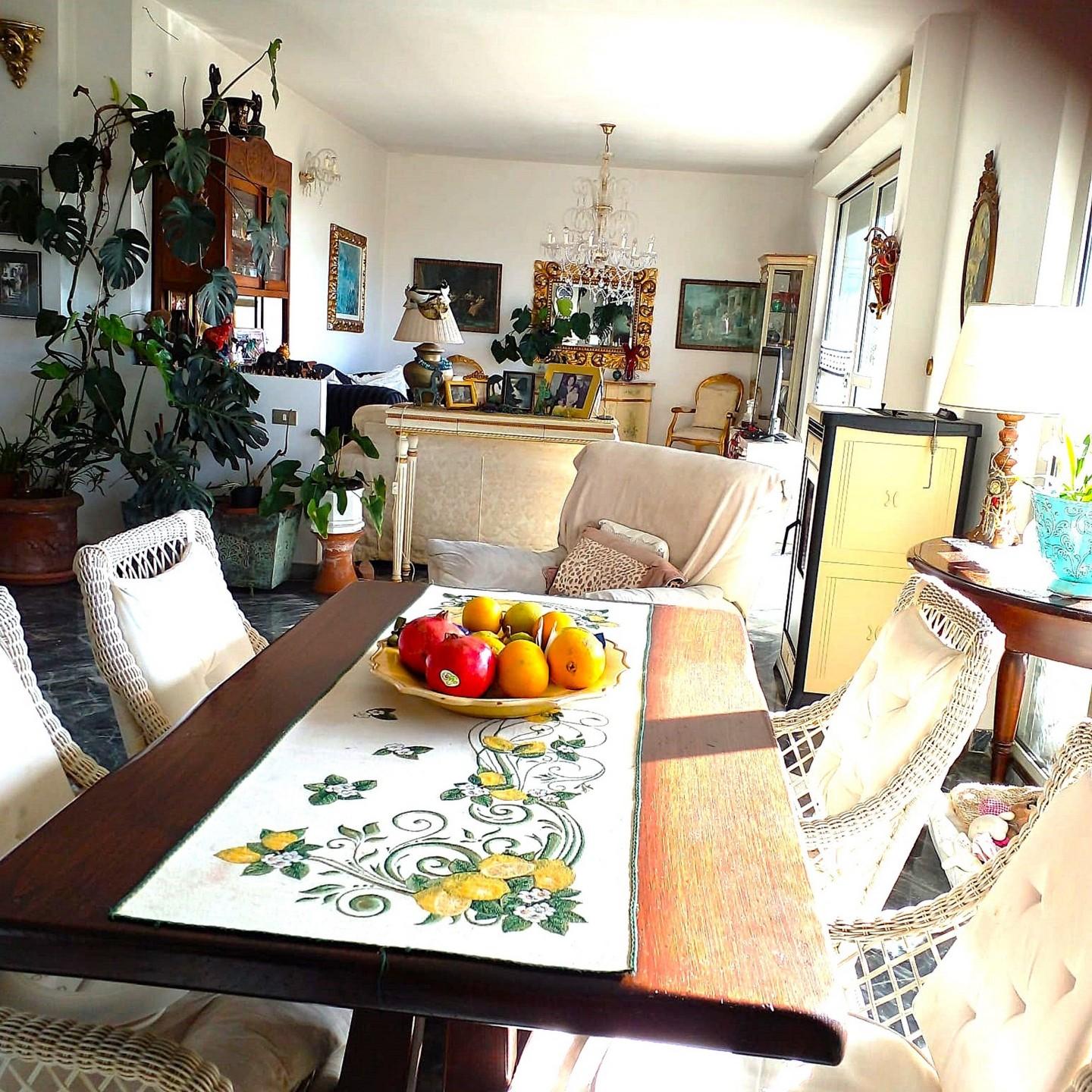 Attico con terrazzo a Carrara